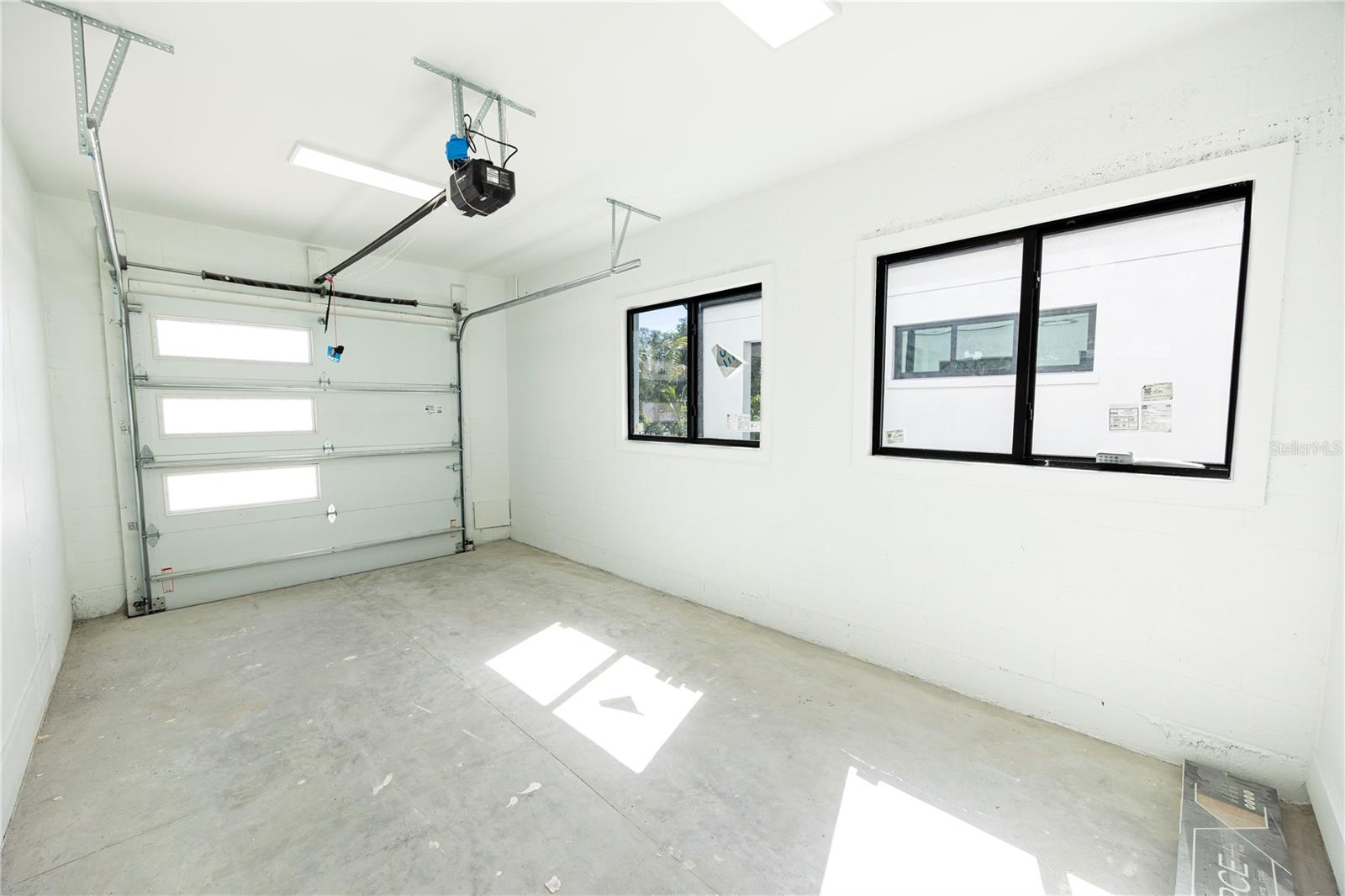 Image 67 of 77 For 2521 18th Avenue N