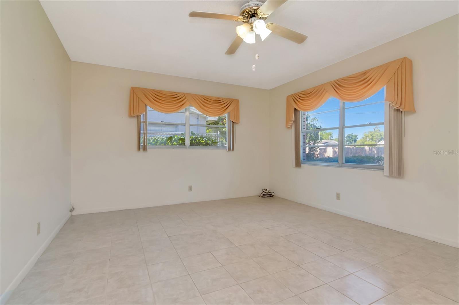 Image 18 of 68 For 7307 Albany Avenue