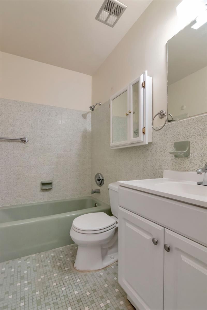 Image 28 of 68 For 7307 Albany Avenue