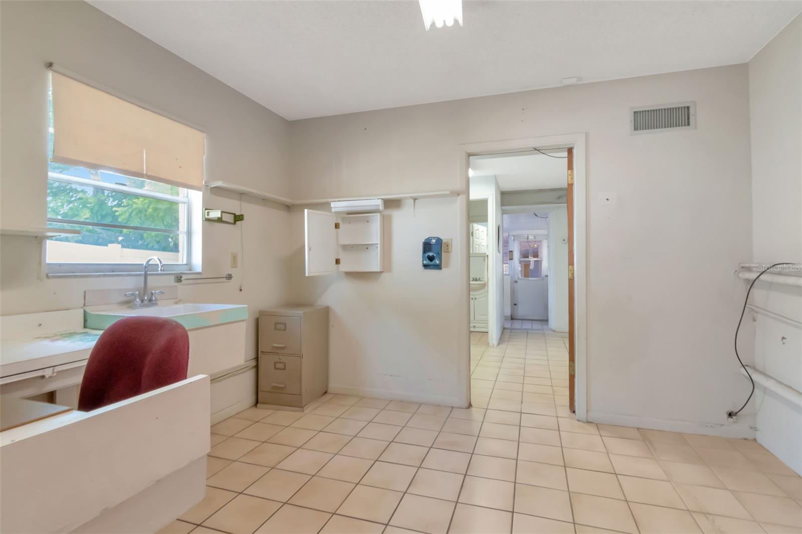 Image 42 of 68 For 7307 Albany Avenue