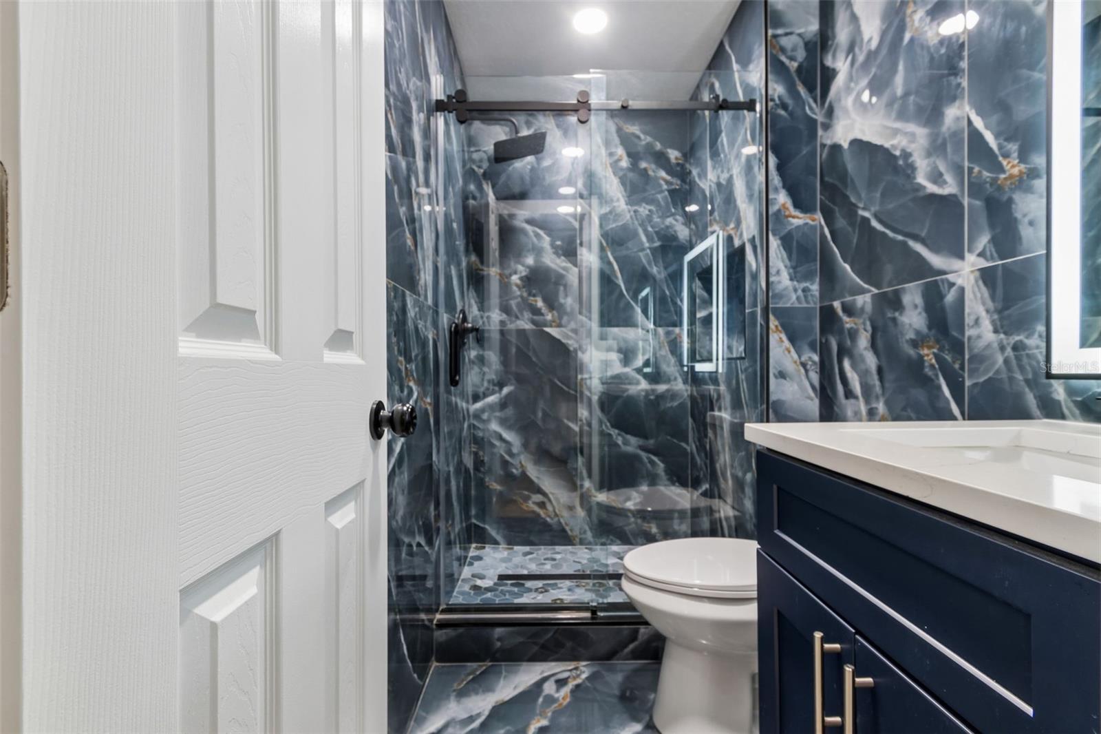 Image 19 of 43 For 2216 12th Avenue W