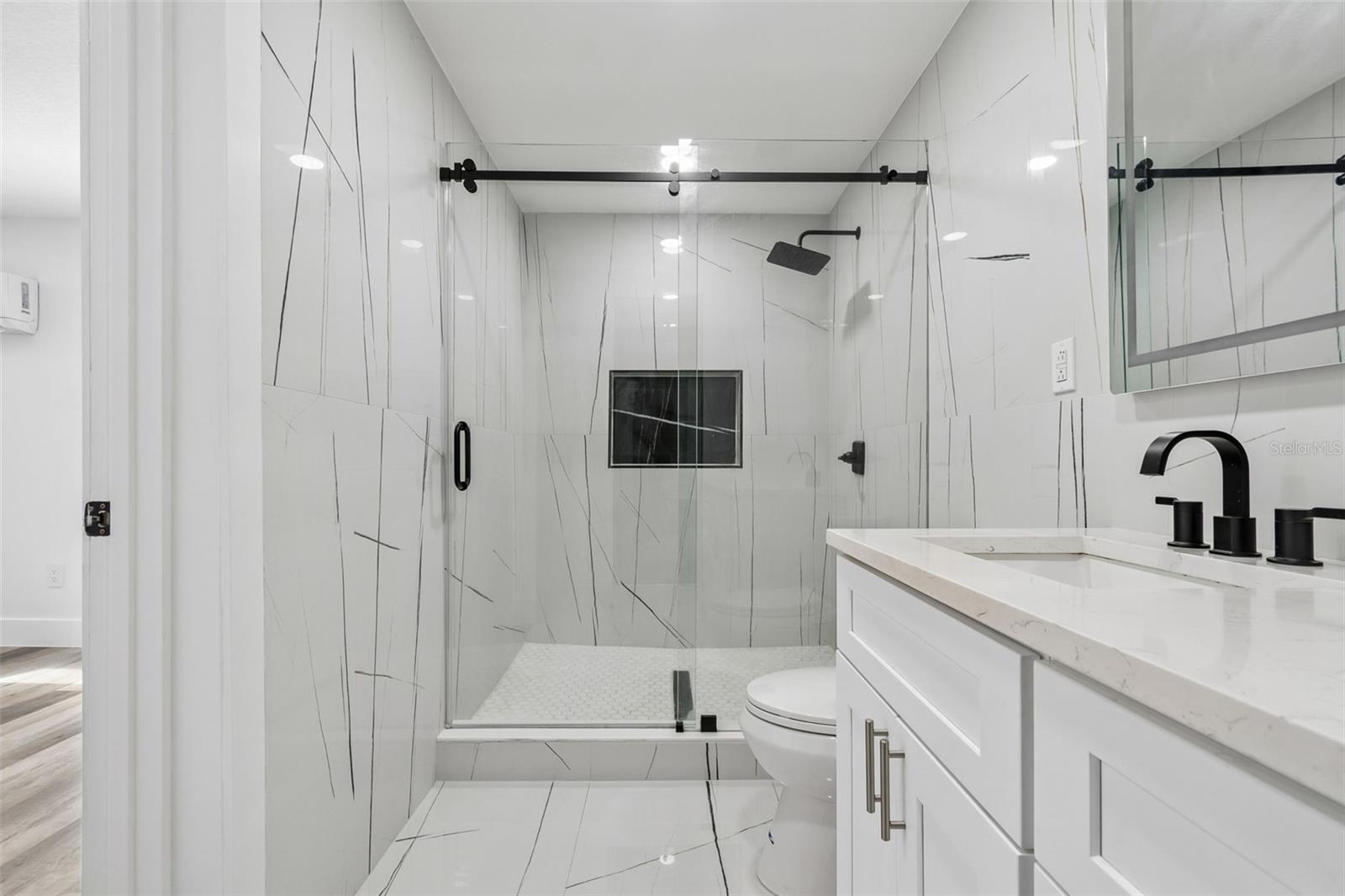 Image 36 of 43 For 2216 12th Avenue W