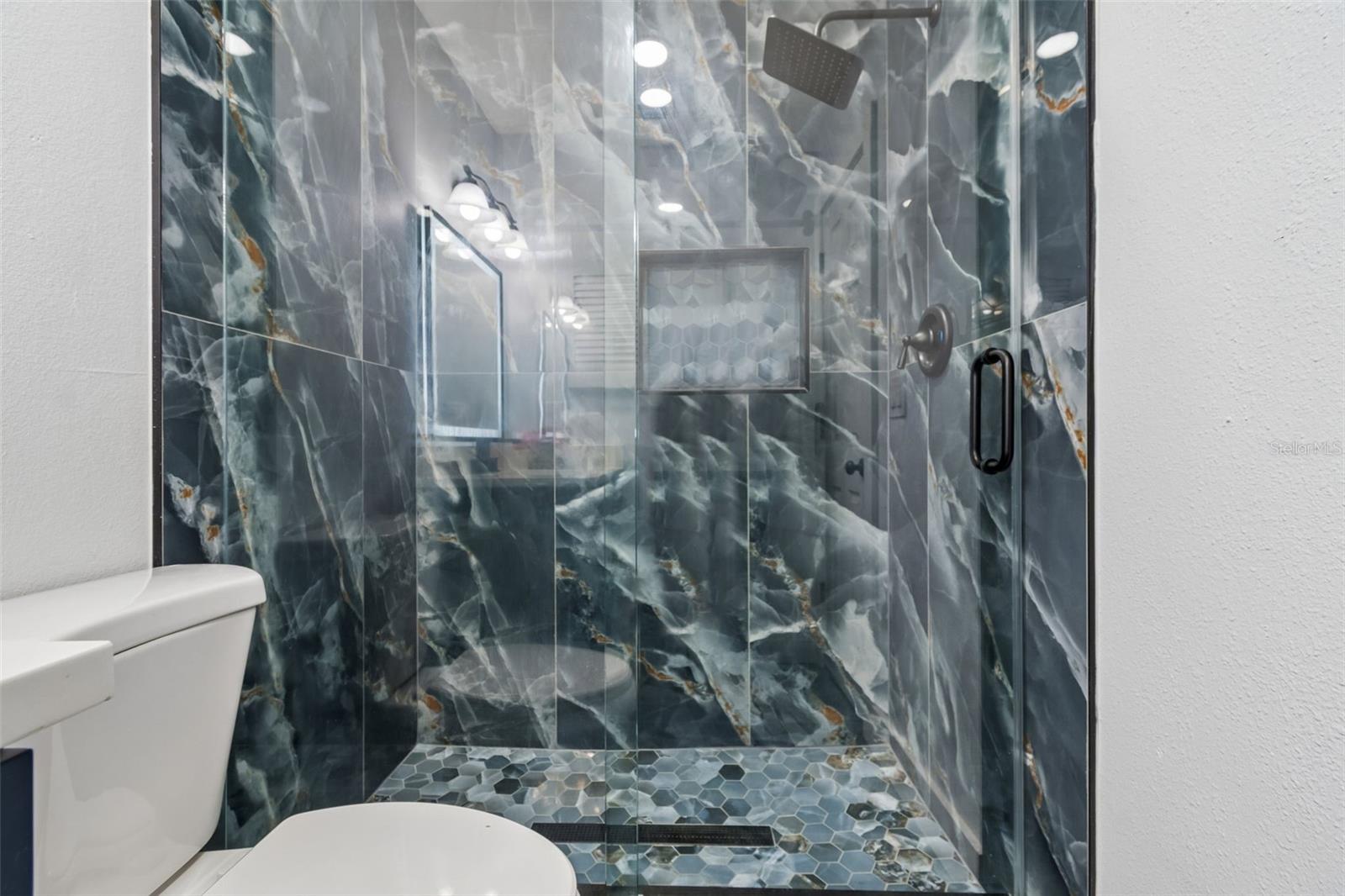 Image 38 of 43 For 2216 12th Avenue W