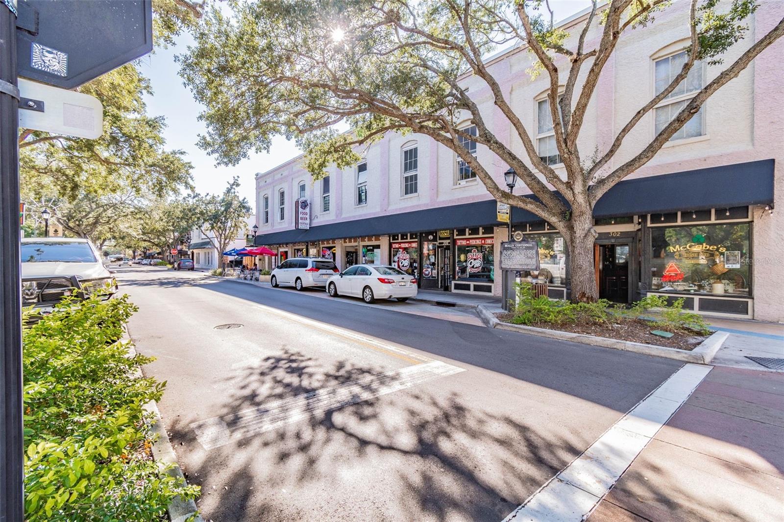 Image 41 of 43 For 2216 12th Avenue W