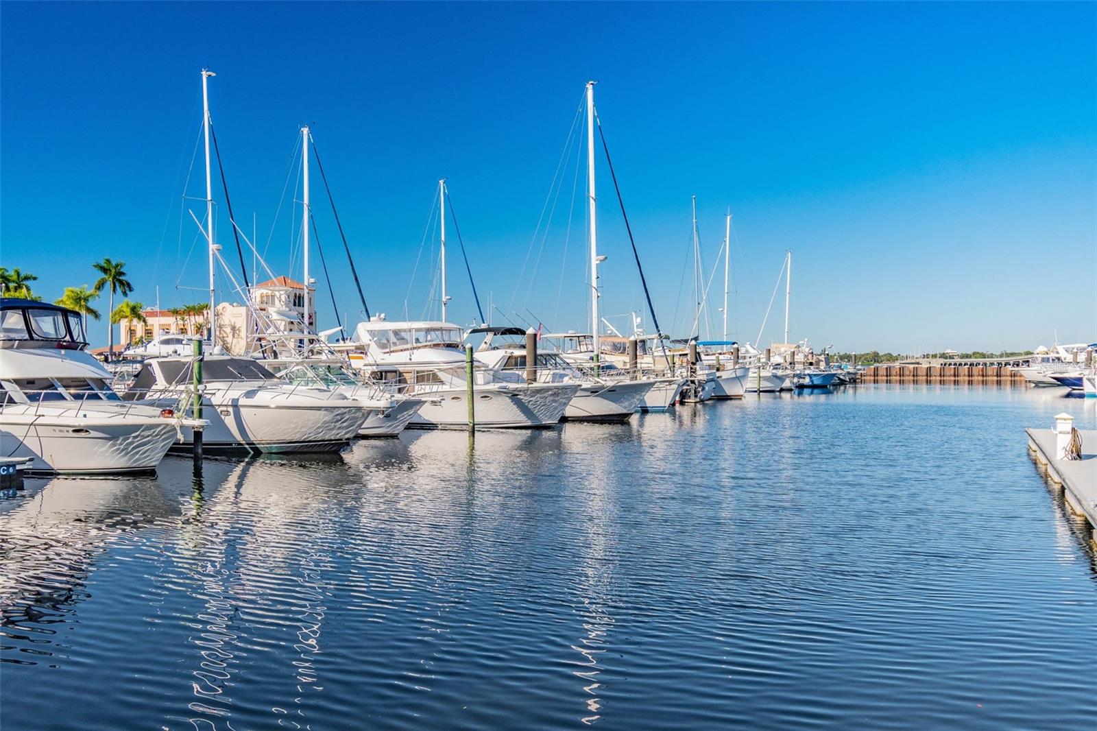 Image 43 of 43 For 2216 12th Avenue W