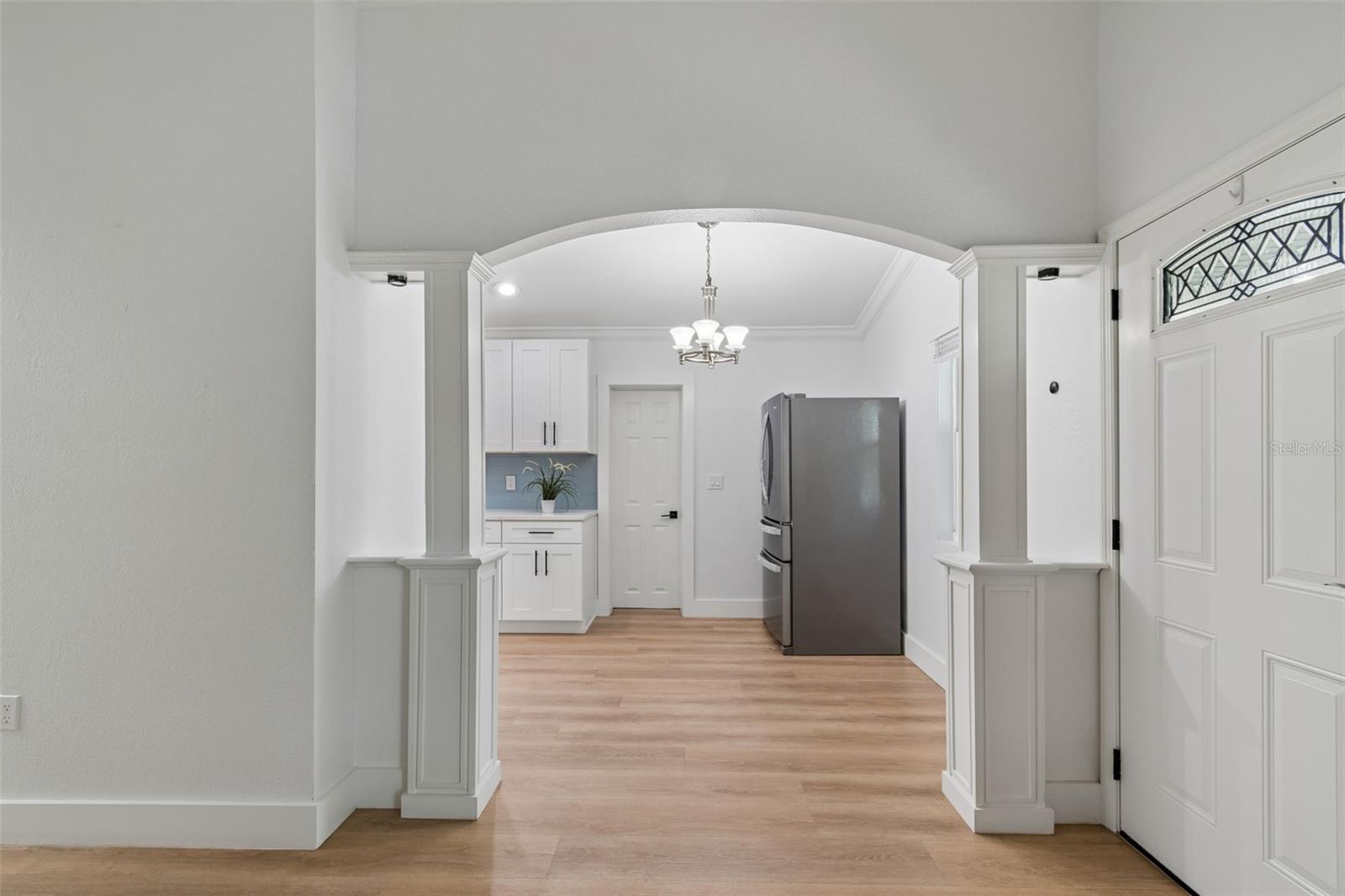 Image 9 of 43 For 2216 12th Avenue W