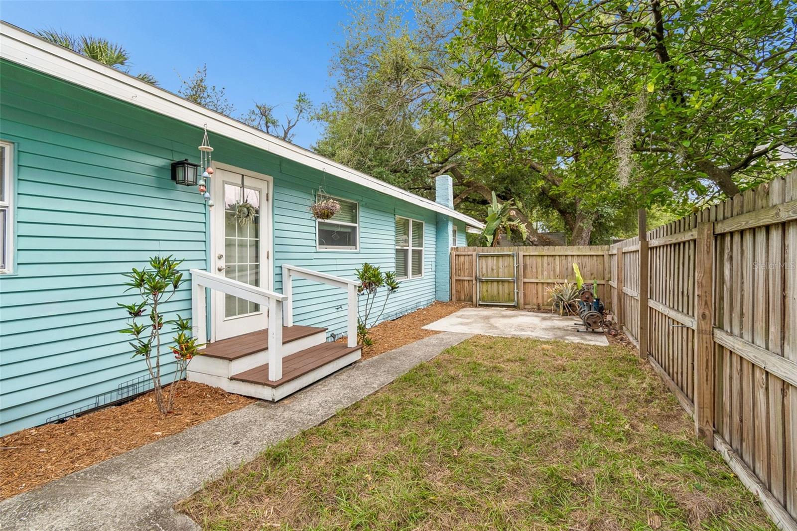 Image 25 of 44 For 1220 Emma Street