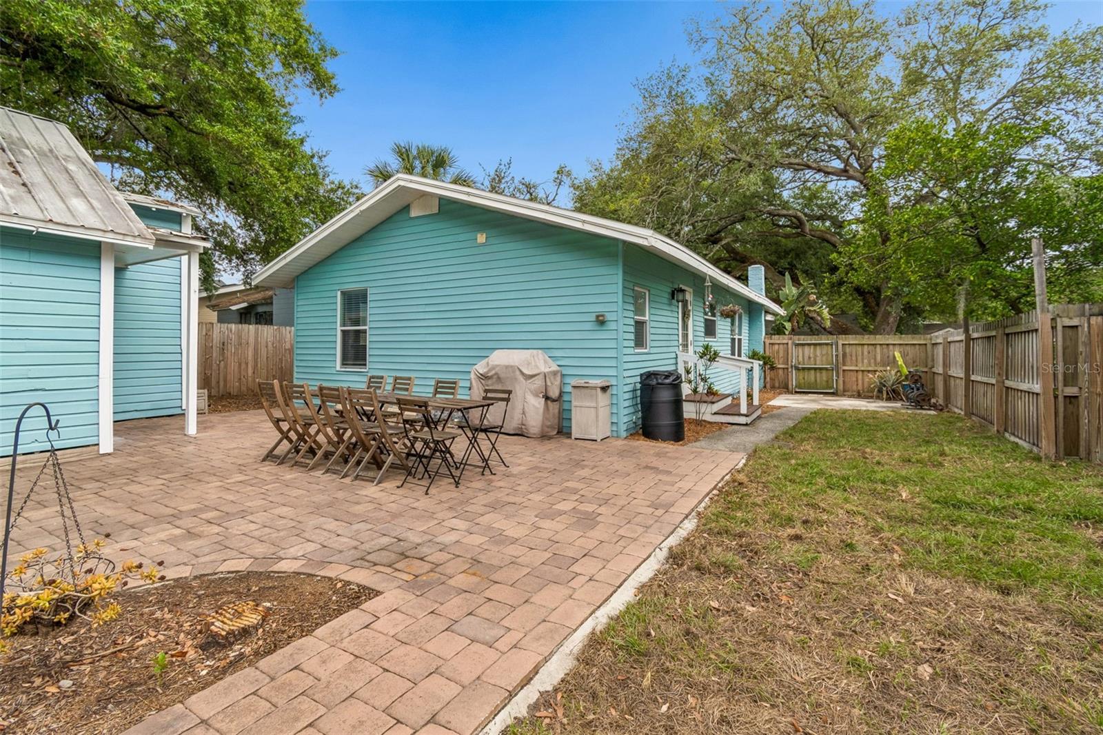 Image 27 of 44 For 1220 Emma Street