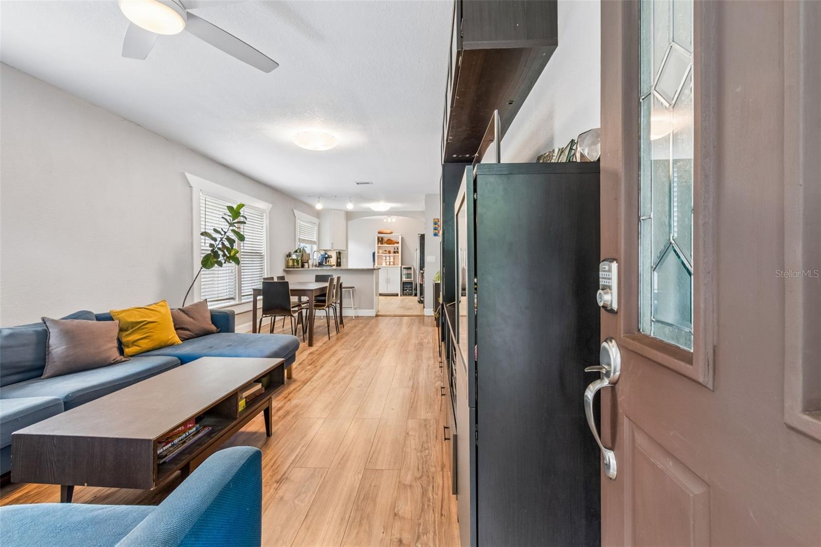 Image 4 of 44 For 1220 Emma Street