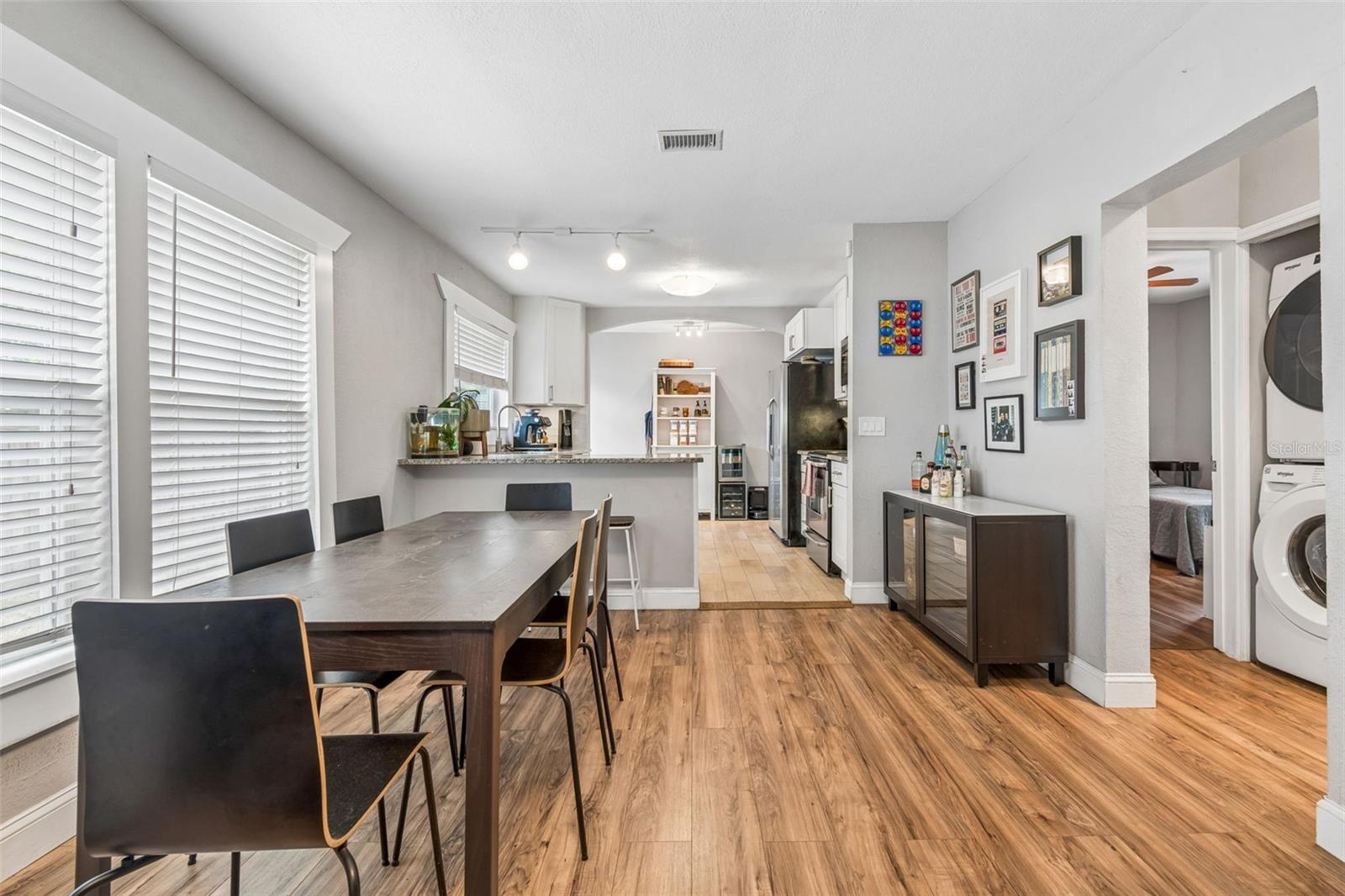 Image 6 of 44 For 1220 Emma Street