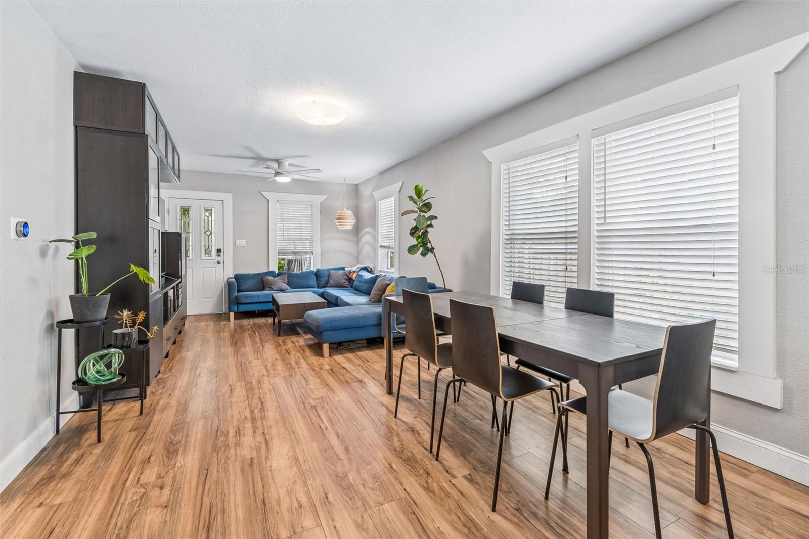 Image 7 of 44 For 1220 Emma Street