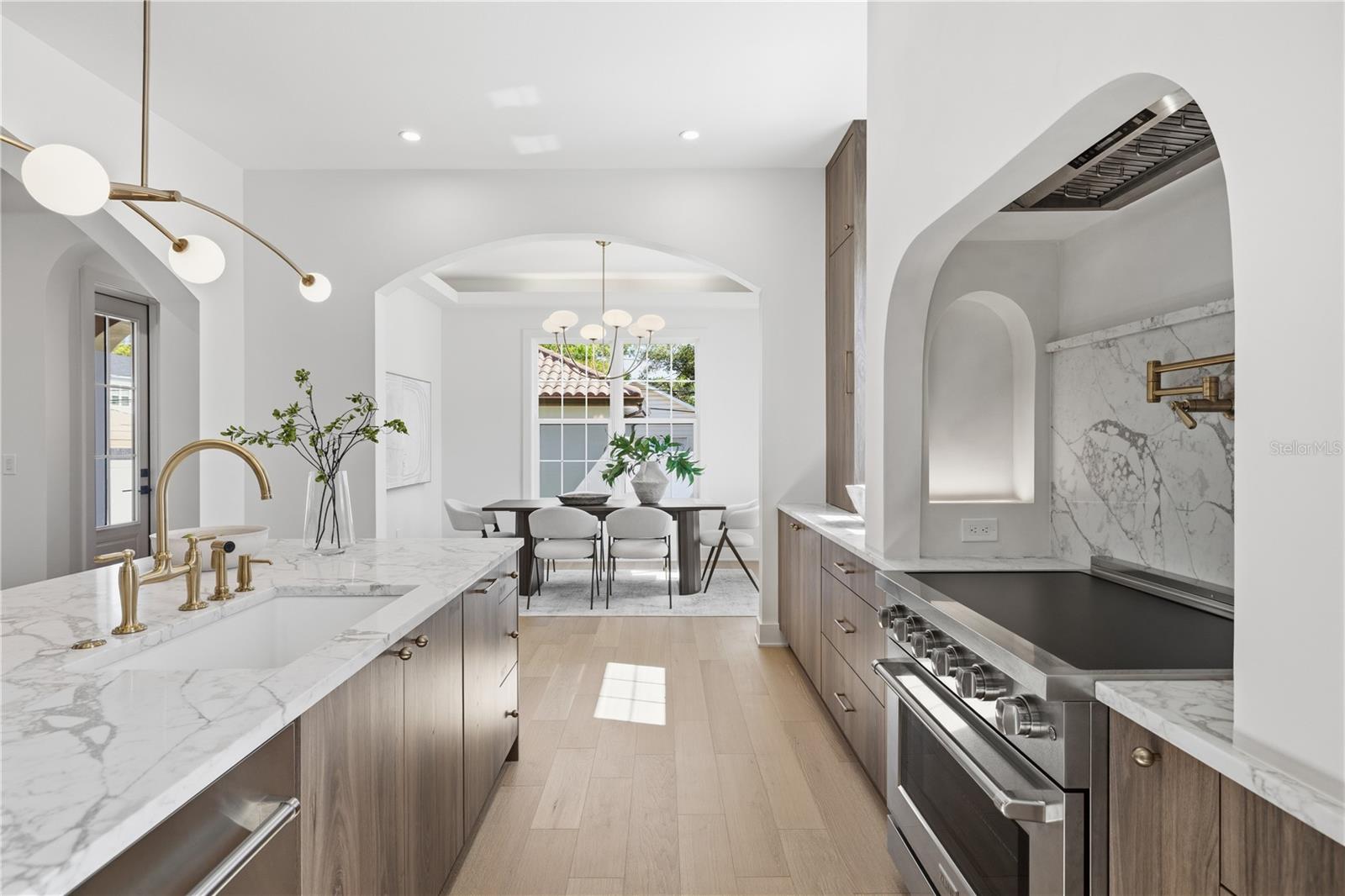 Image 17 of 62 For 221 43rd Avenue N