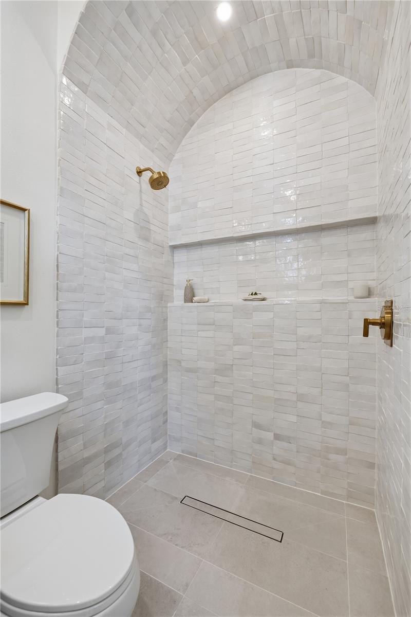 Image 24 of 62 For 221 43rd Avenue N