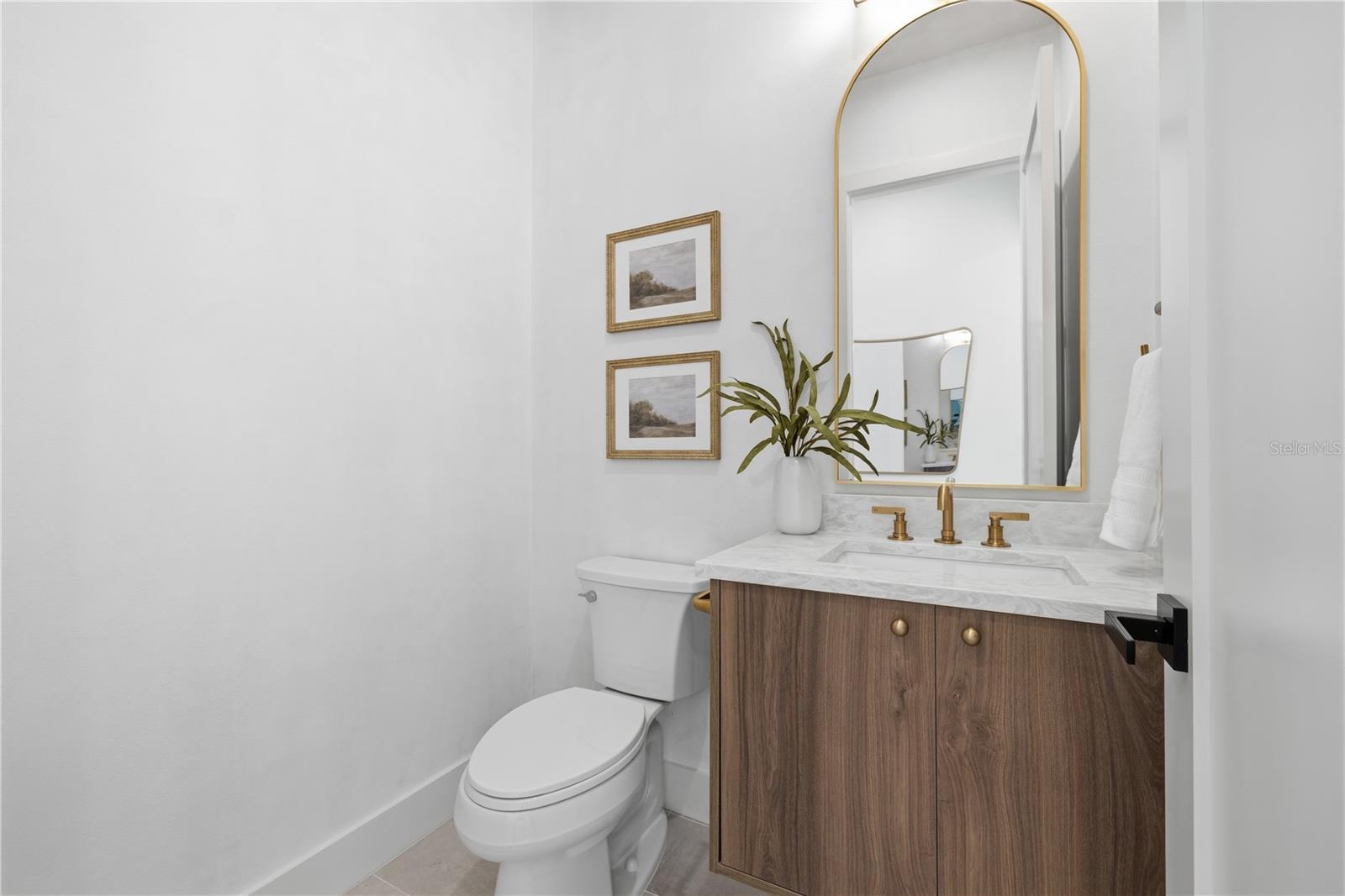 Image 25 of 62 For 221 43rd Avenue N