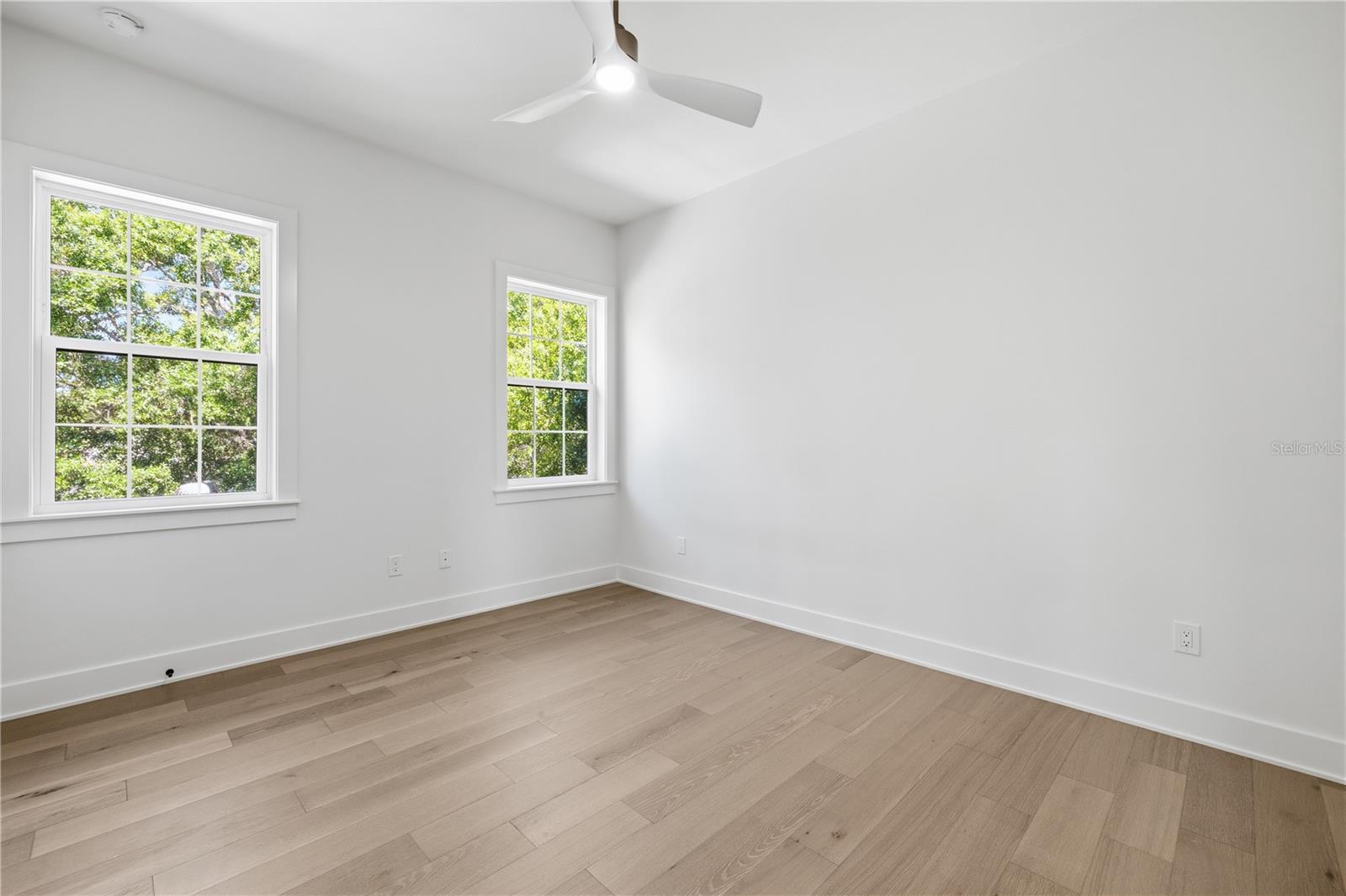 Image 32 of 62 For 221 43rd Avenue N