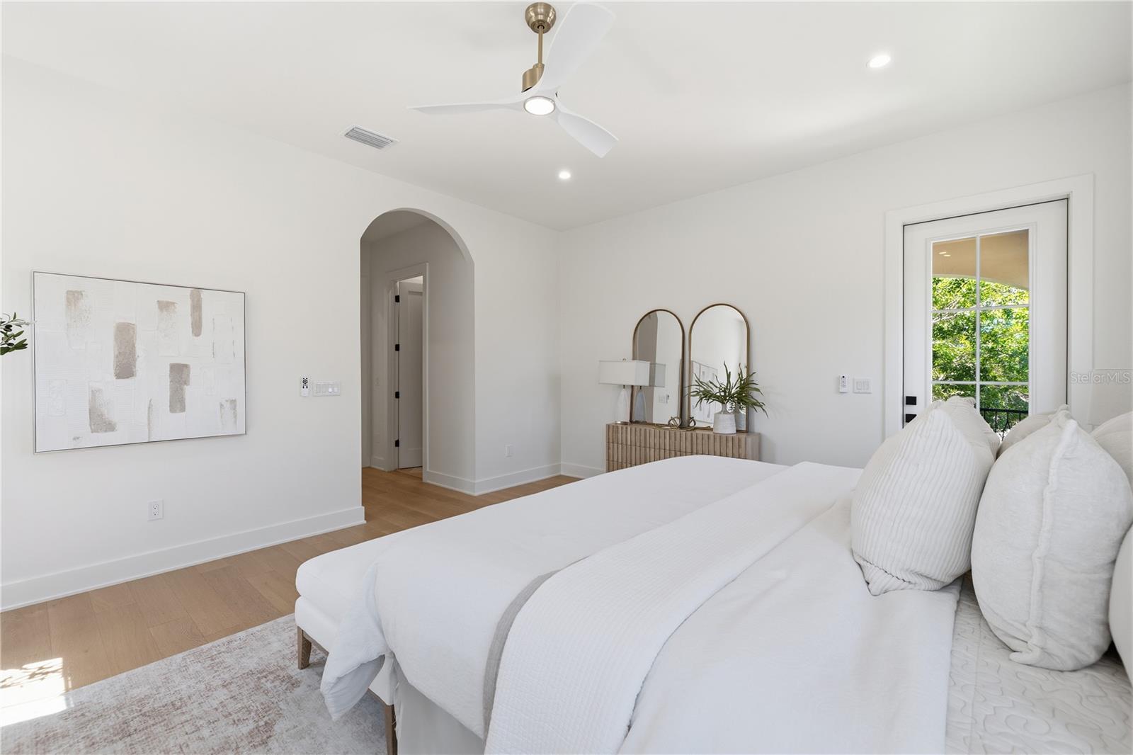 Image 36 of 62 For 221 43rd Avenue N