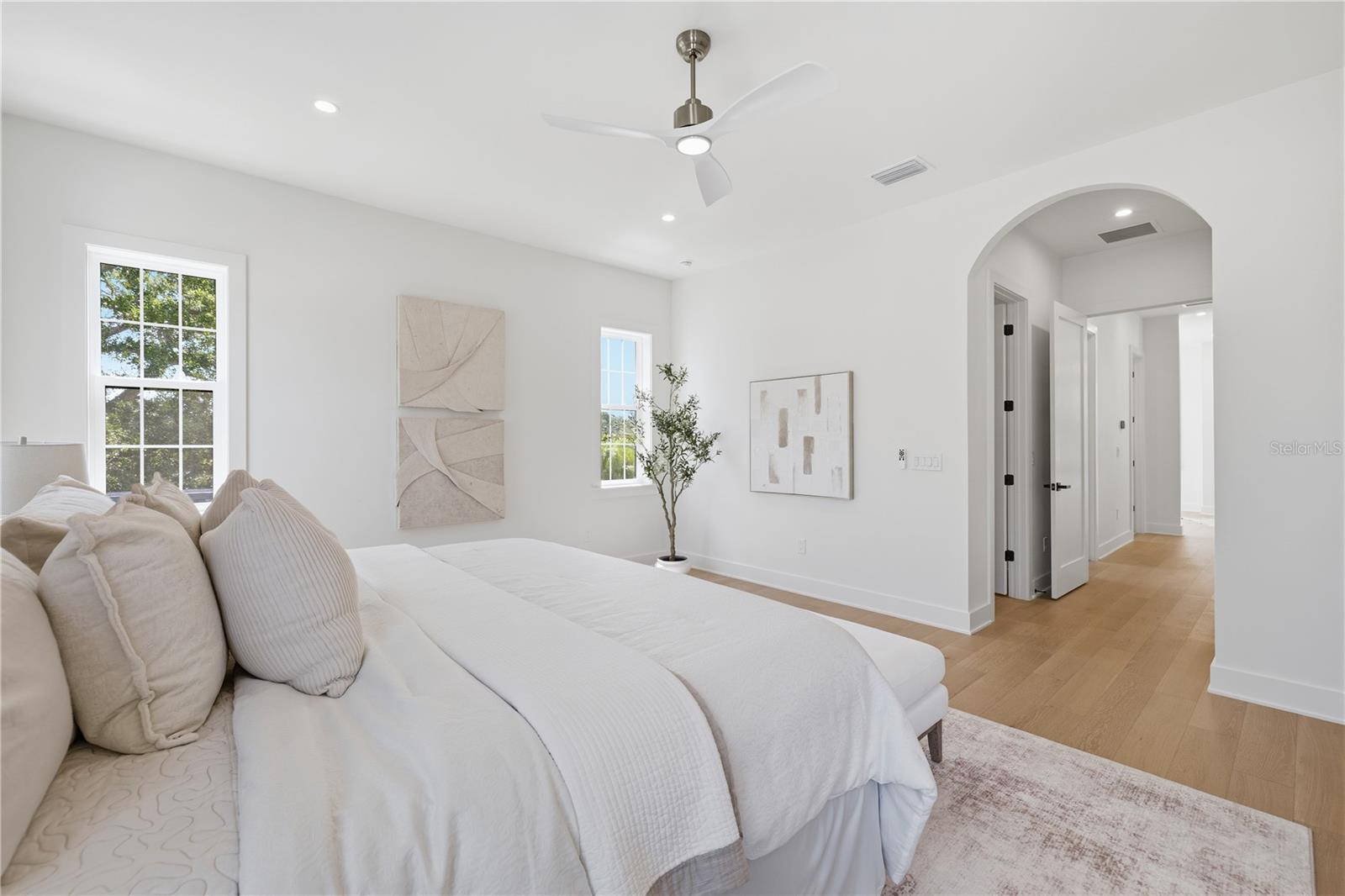 Image 37 of 62 For 221 43rd Avenue N