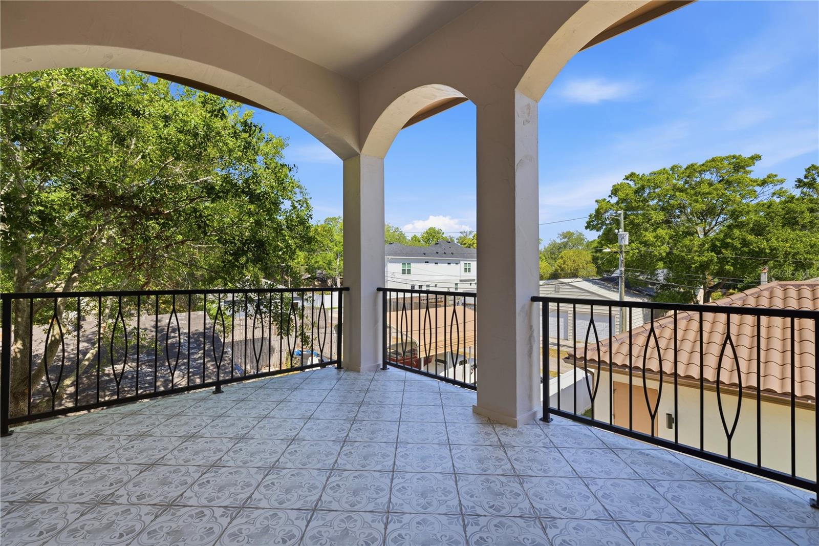 Image 38 of 62 For 221 43rd Avenue N