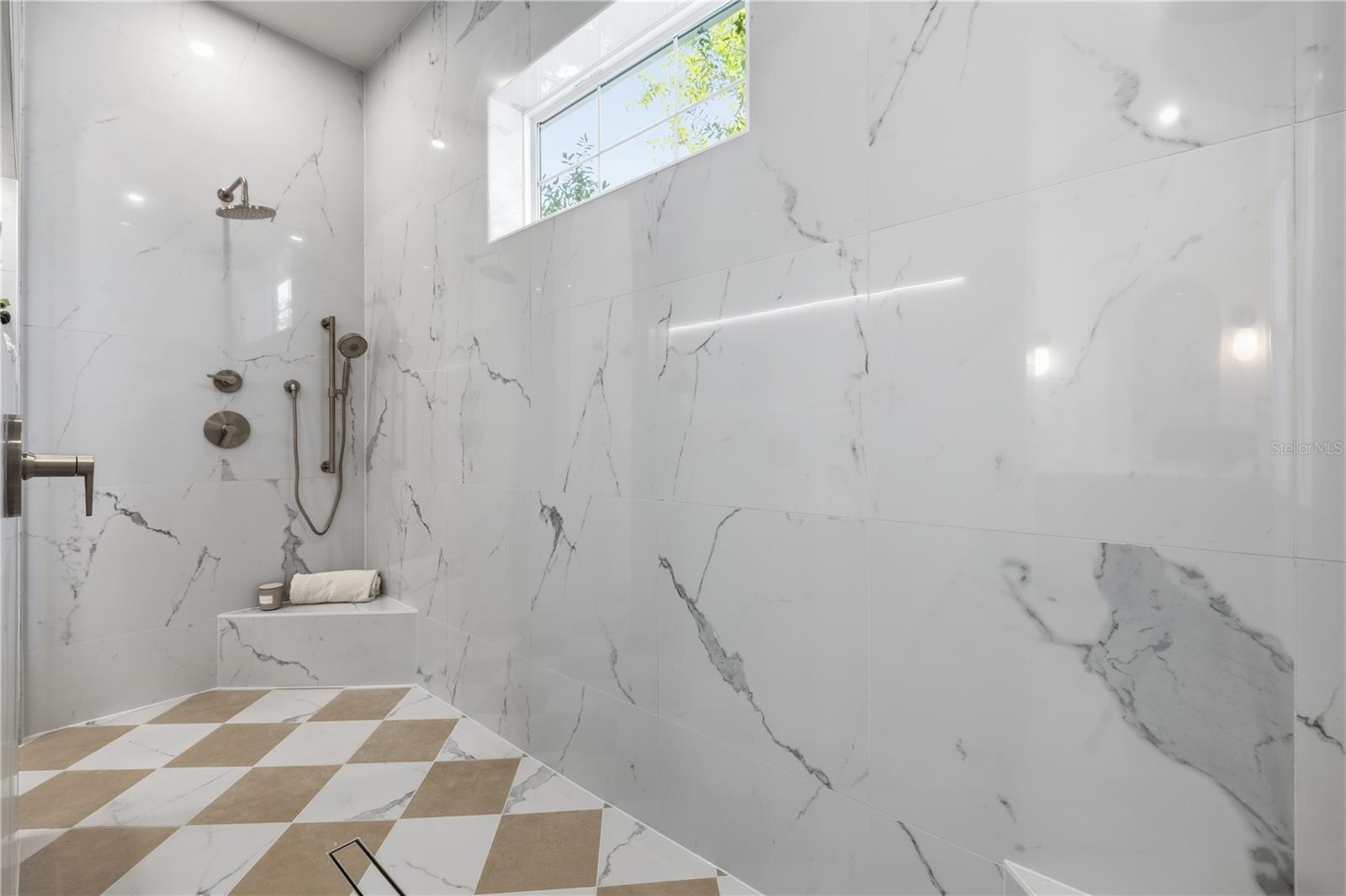 Image 44 of 62 For 221 43rd Avenue N