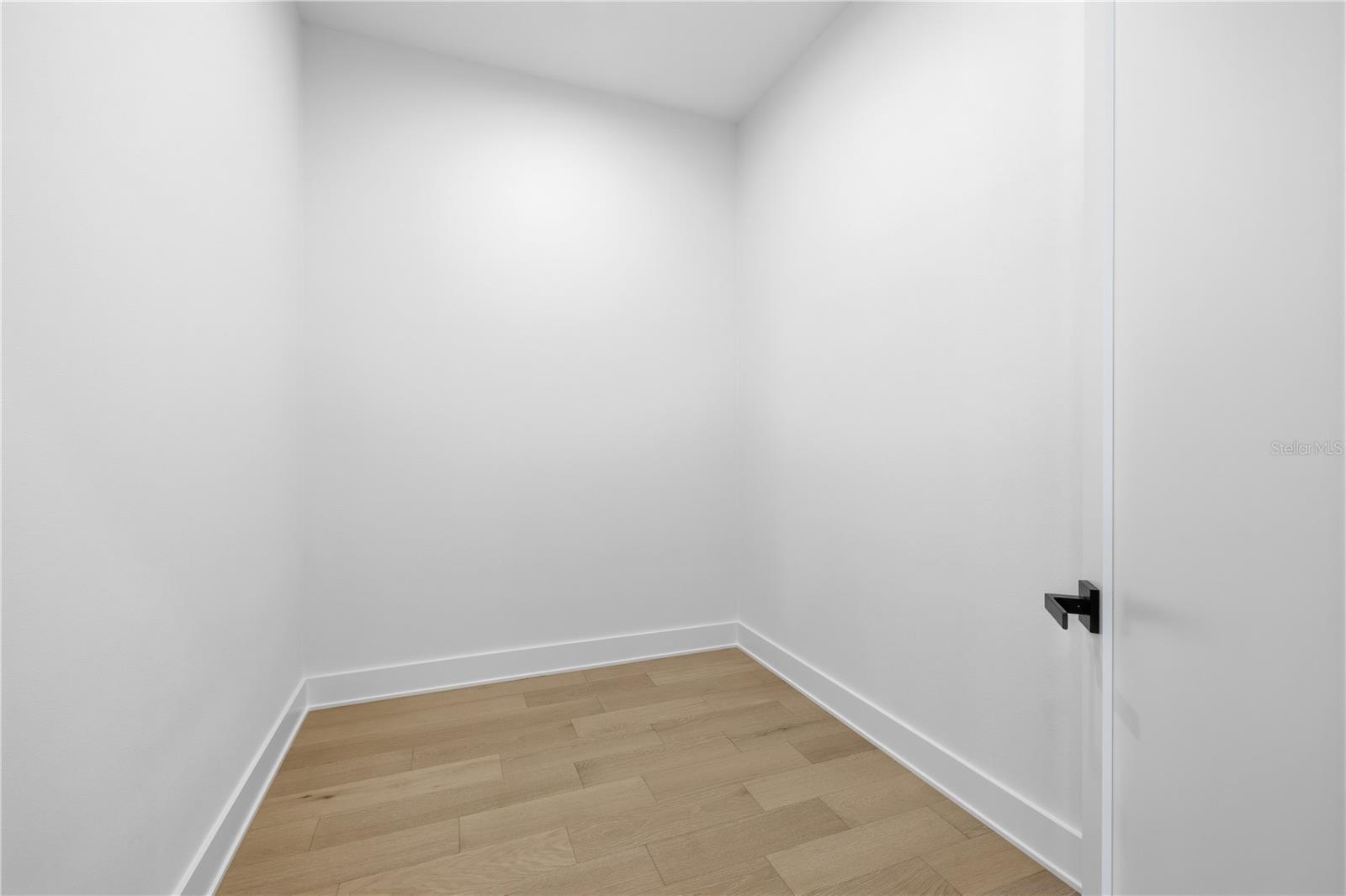 Image 46 of 62 For 221 43rd Avenue N