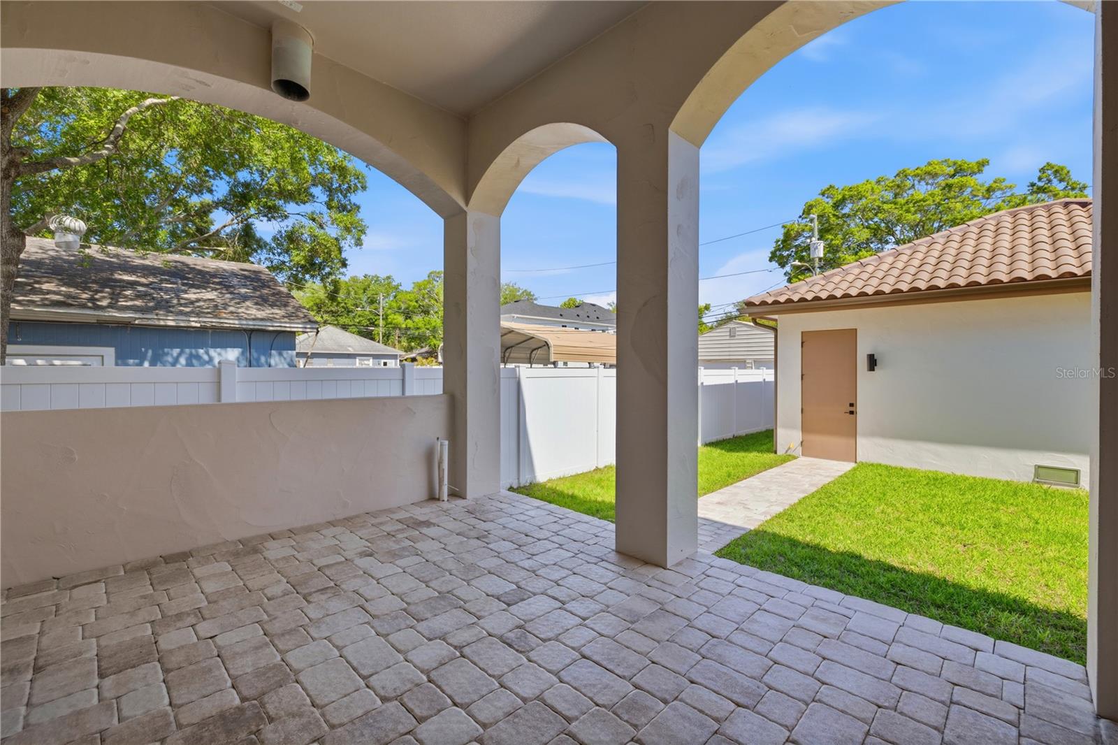 Image 47 of 62 For 221 43rd Avenue N