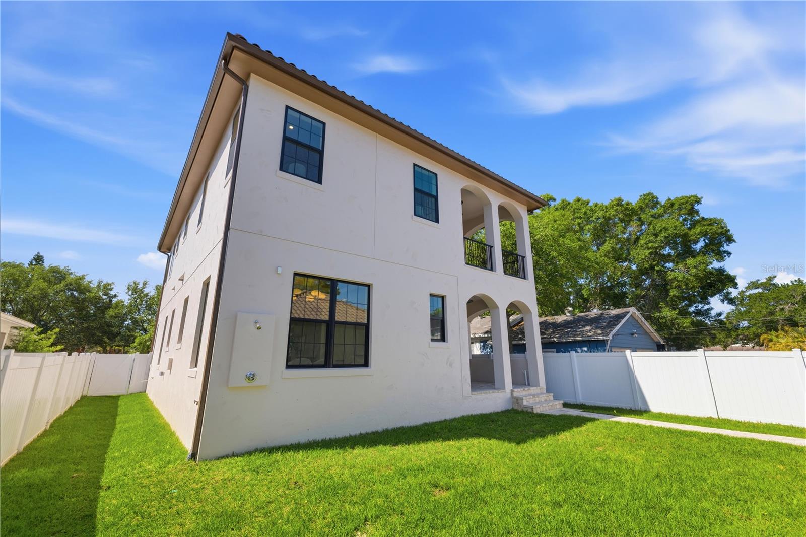 Image 50 of 62 For 221 43rd Avenue N