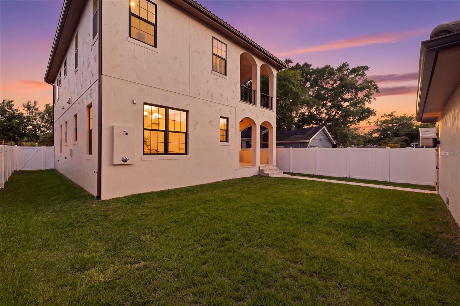 Image 57 of 62 For 221 43rd Avenue N