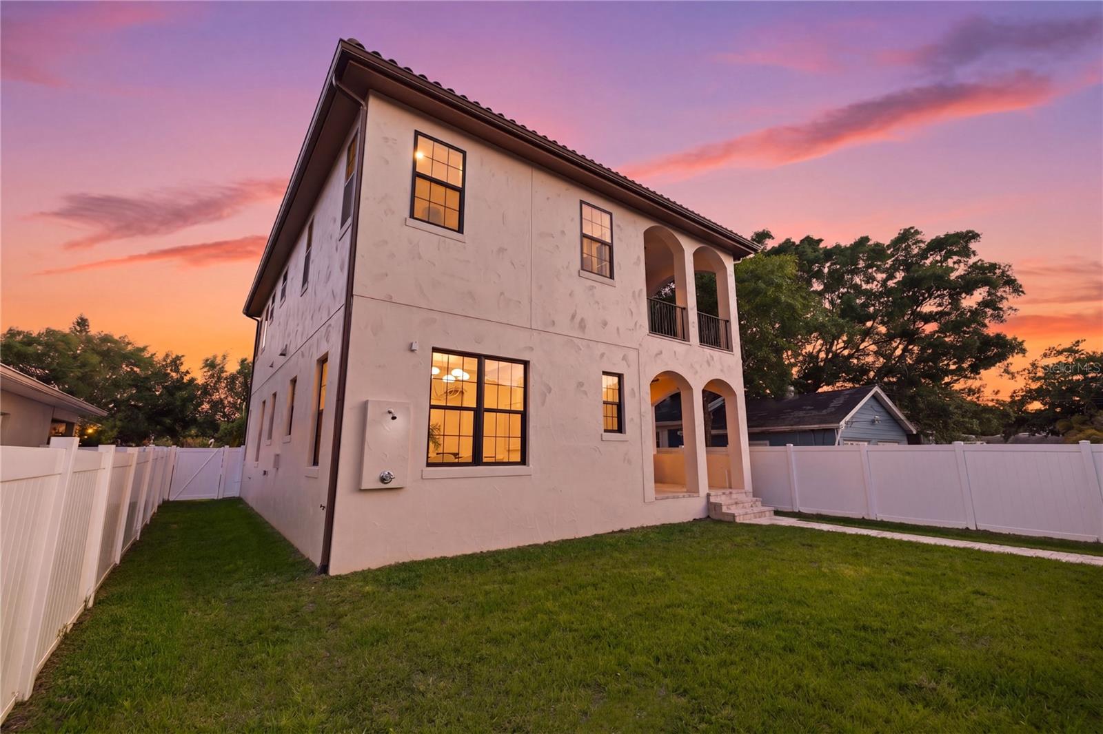 Image 58 of 62 For 221 43rd Avenue N