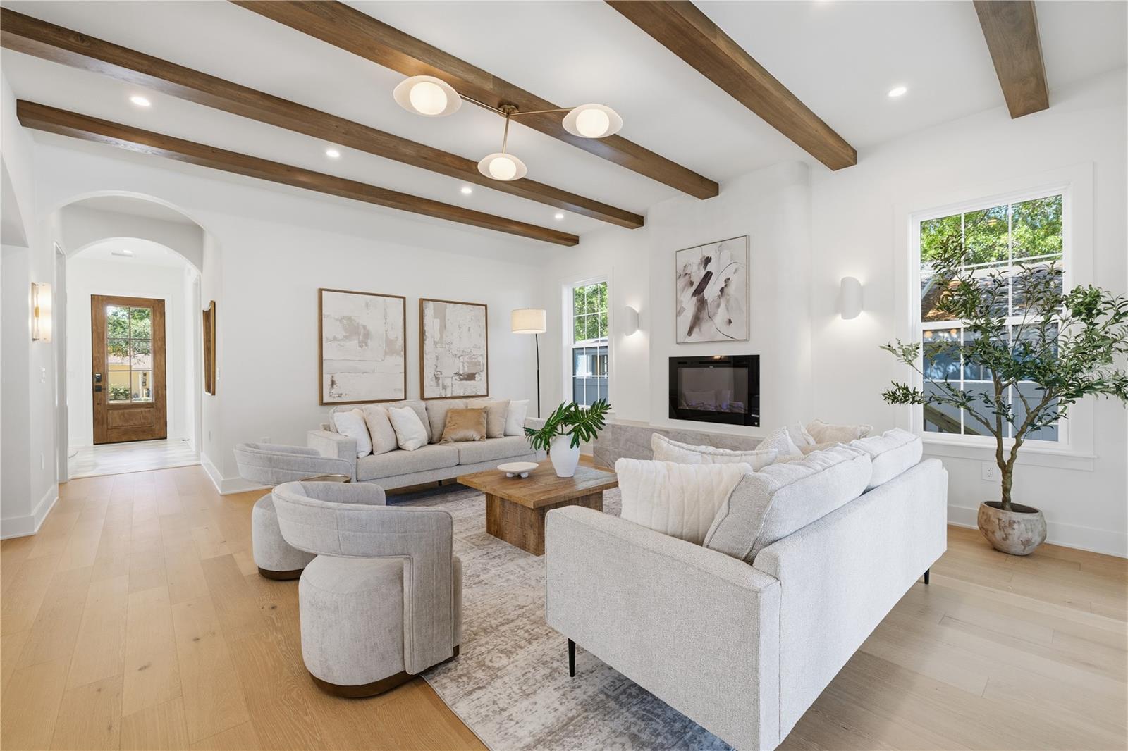 Image 7 of 62 For 221 43rd Avenue N