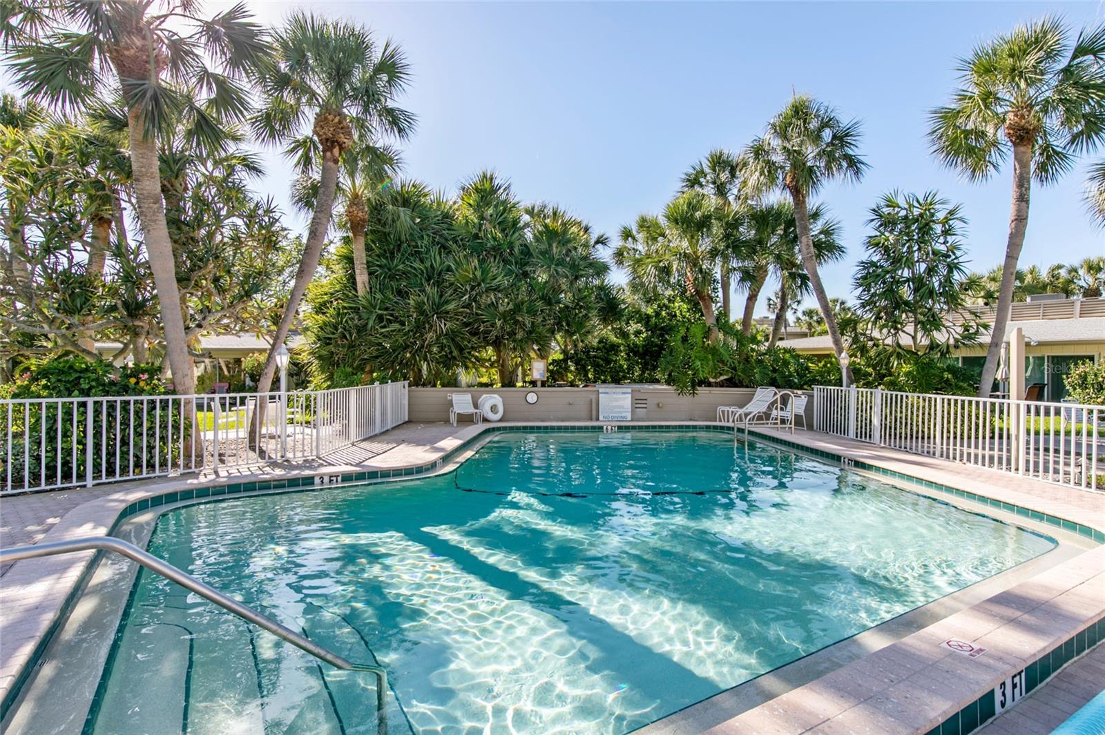 Image 13 of 17 For 6700 Gulf Of Mexico Drive 121