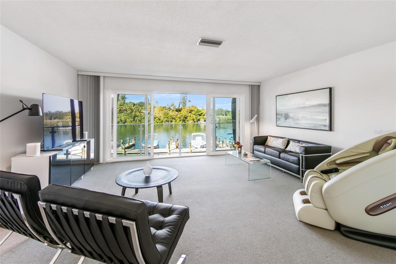 Image 2 of 17 For 6700 Gulf Of Mexico Drive 121