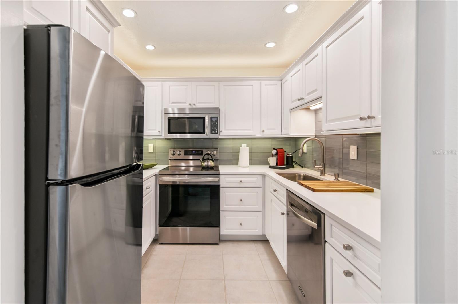 Image 5 of 17 For 6700 Gulf Of Mexico Drive 121