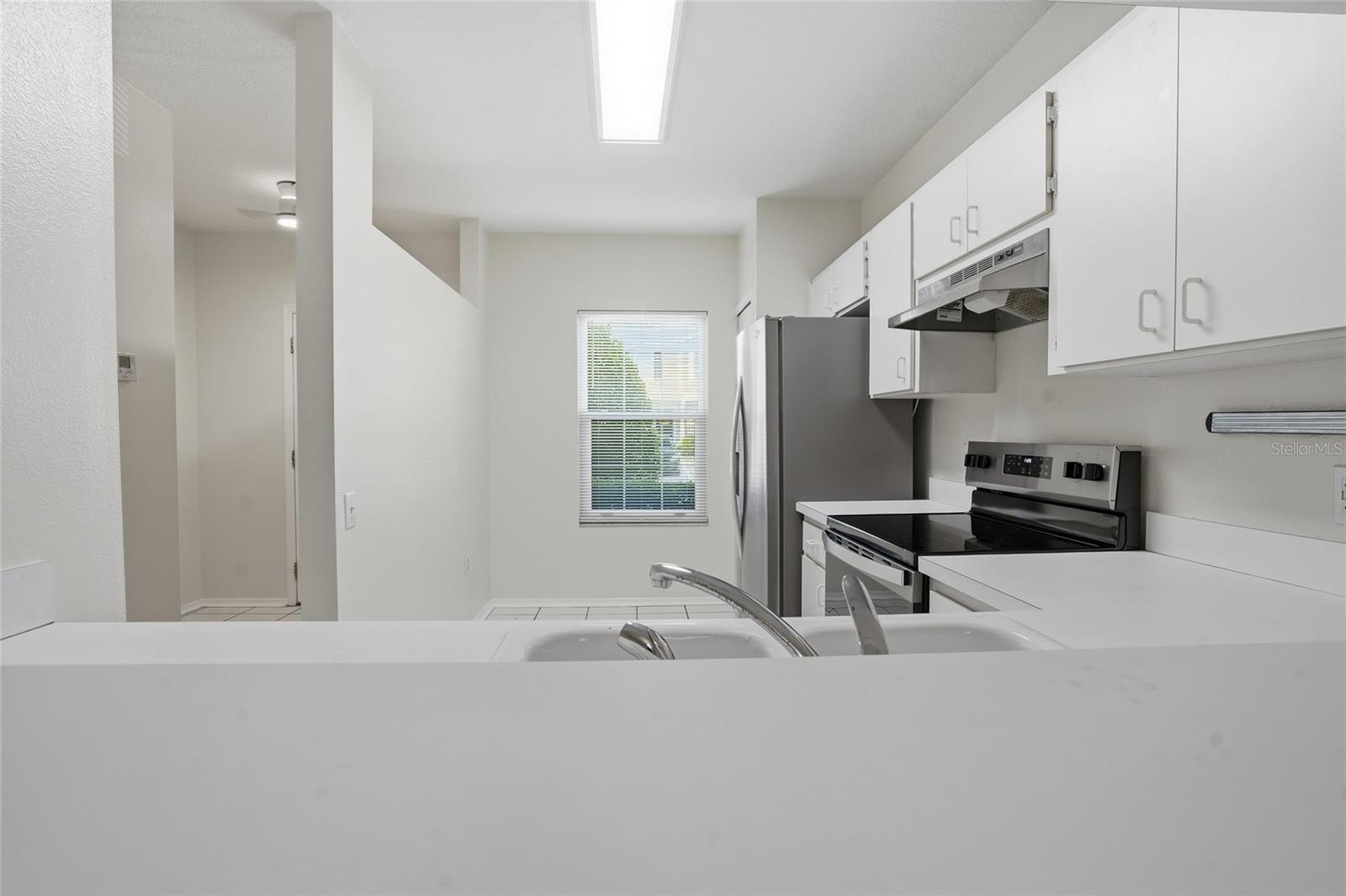 Image 10 of 34 For 12367 Berkeley Square Drive