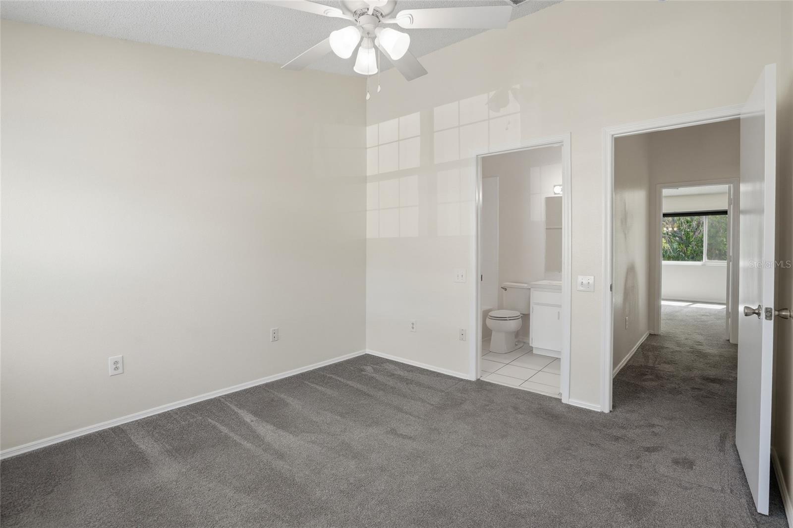 Image 17 of 34 For 12367 Berkeley Square Drive