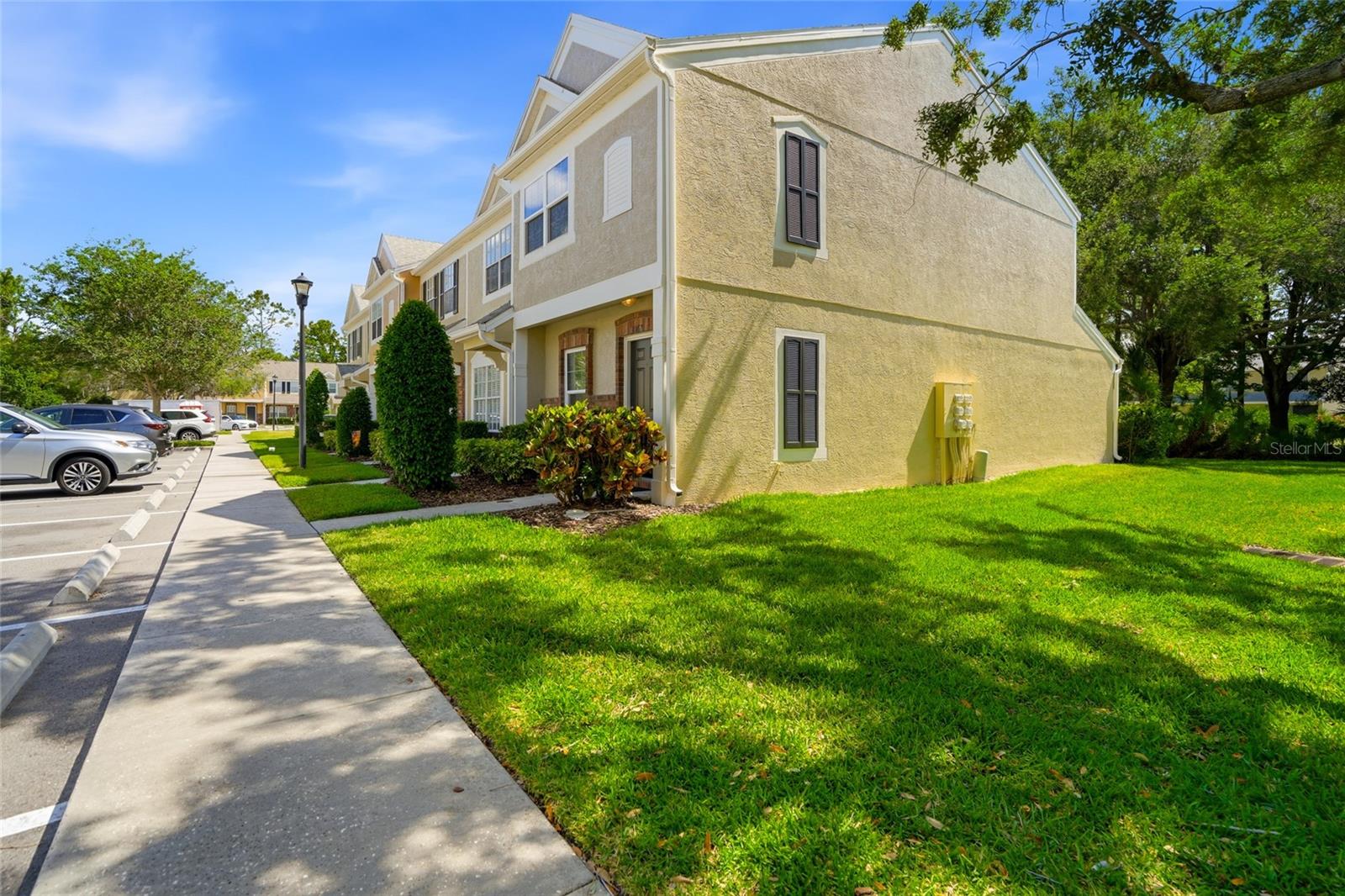 Image 5 of 34 For 12367 Berkeley Square Drive