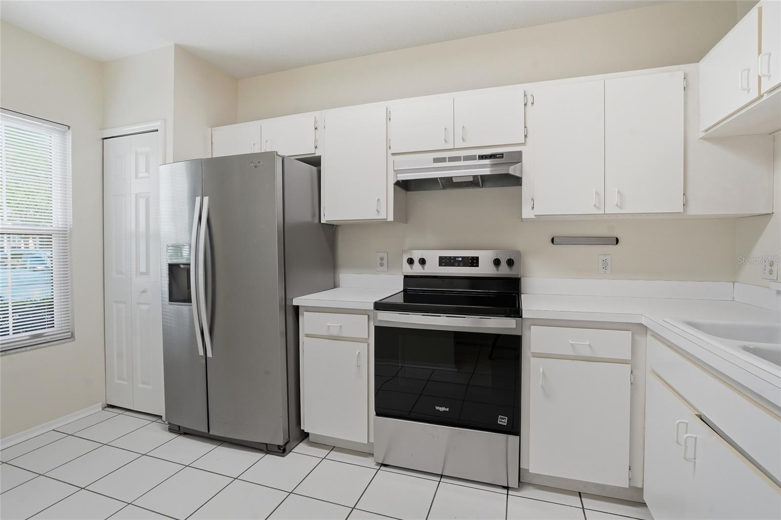 Image 8 of 34 For 12367 Berkeley Square Drive