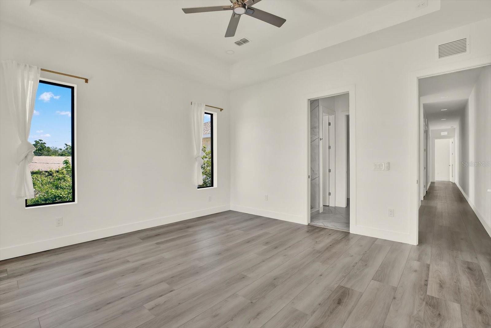 Image 16 of 33 For 1625 9th Avenue N