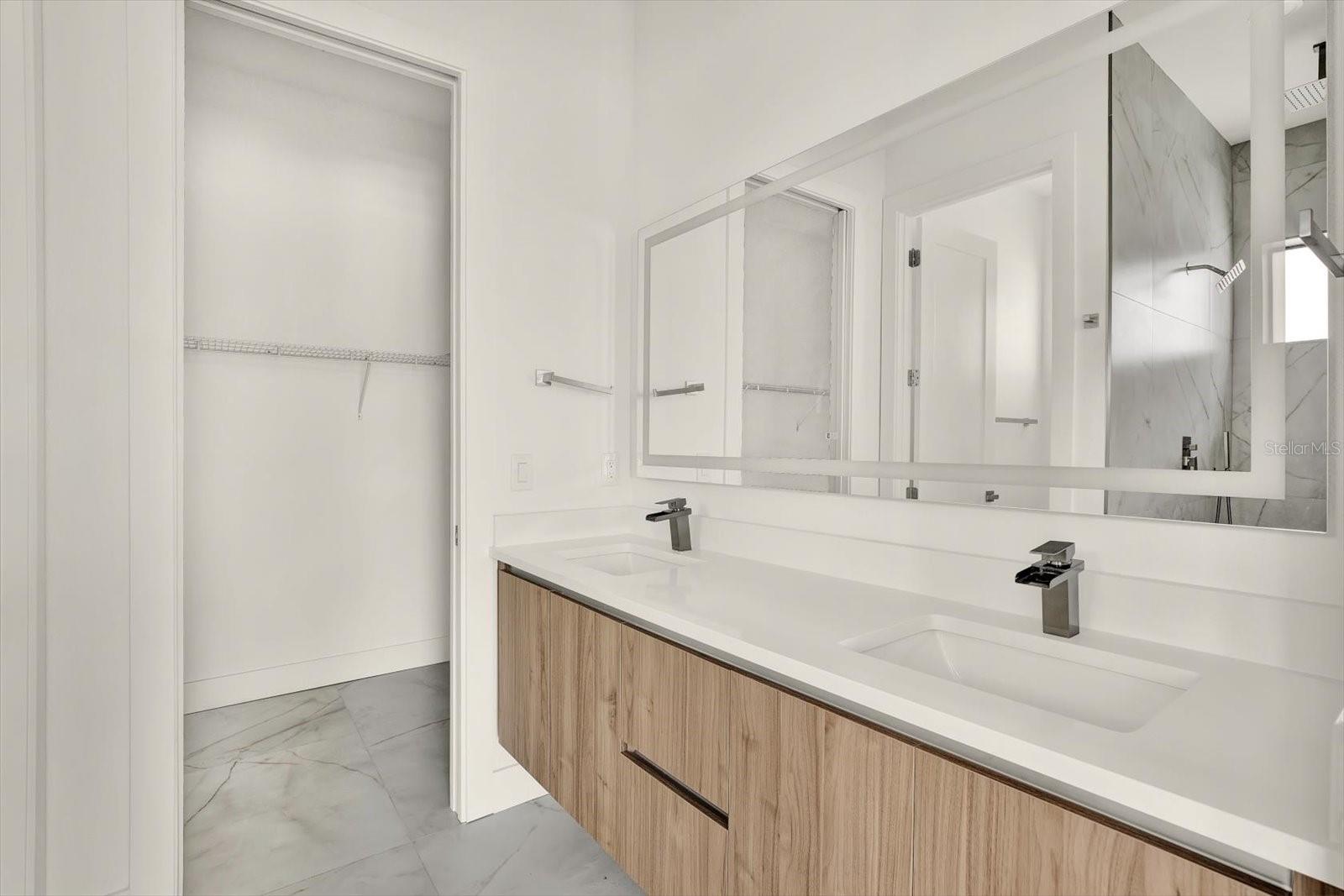 Image 18 of 33 For 1625 9th Avenue N