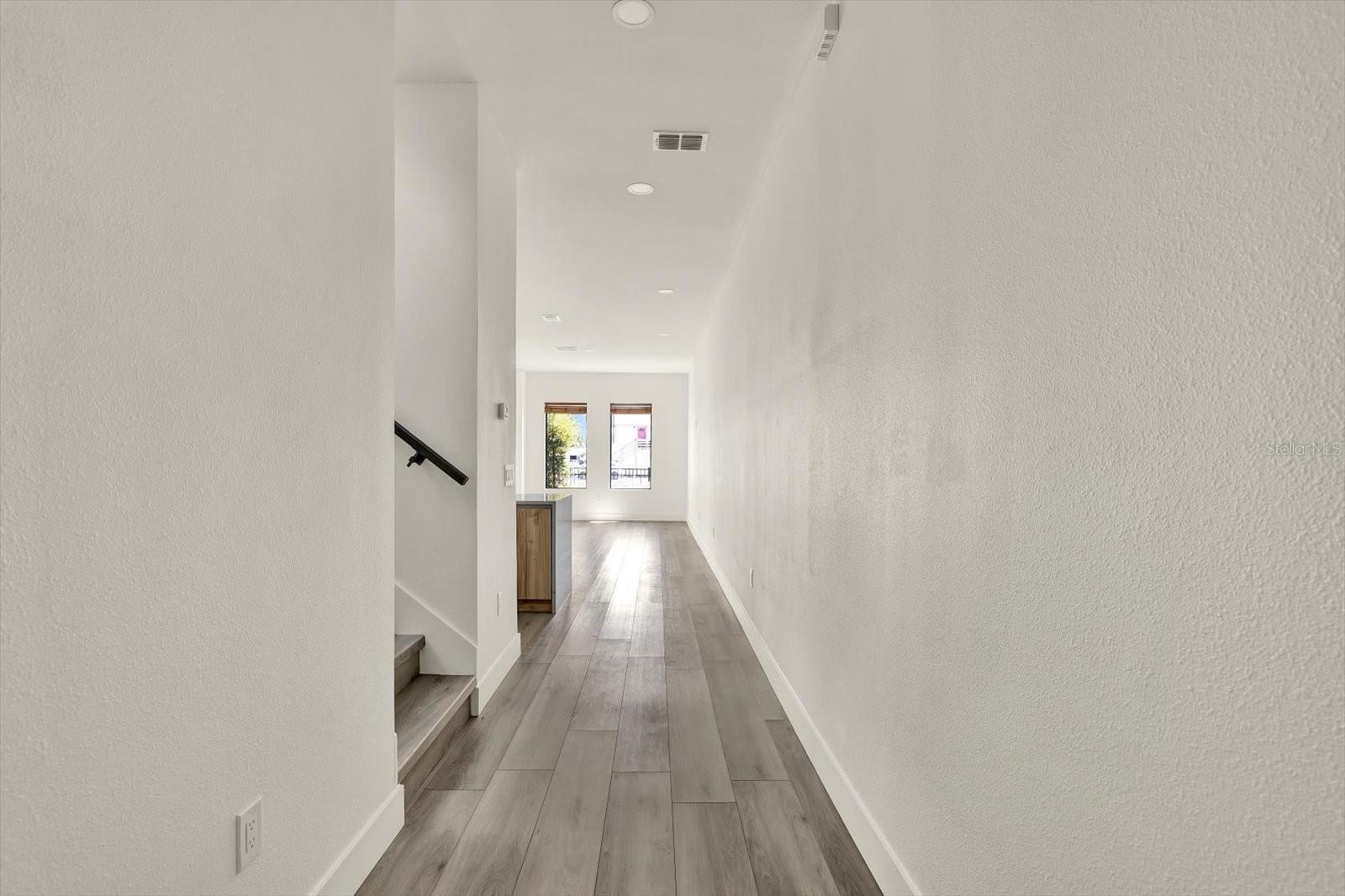 Image 29 of 33 For 1625 9th Avenue N