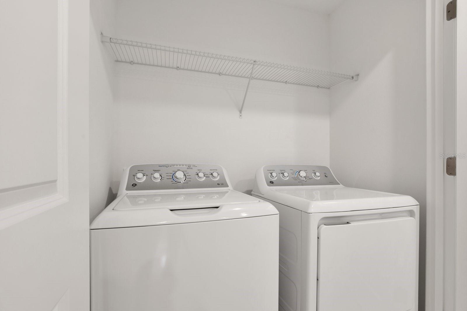 Listing photo id 15 for 2191 Hallier Cove