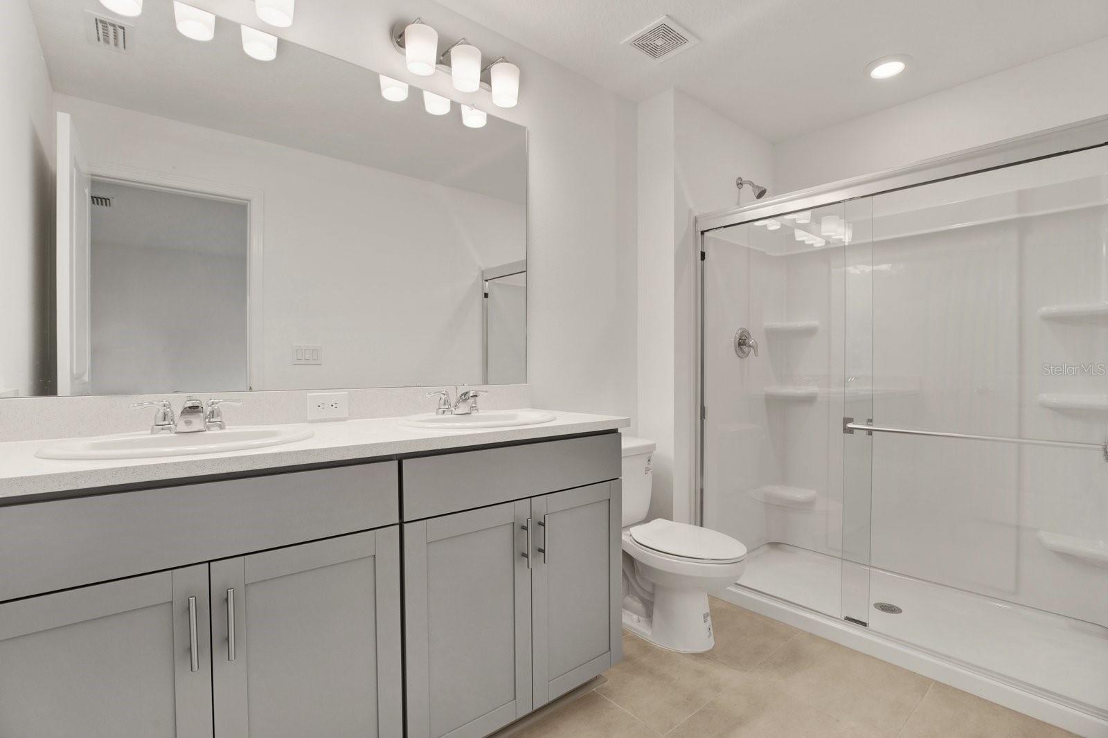 Listing photo id 18 for 2191 Hallier Cove