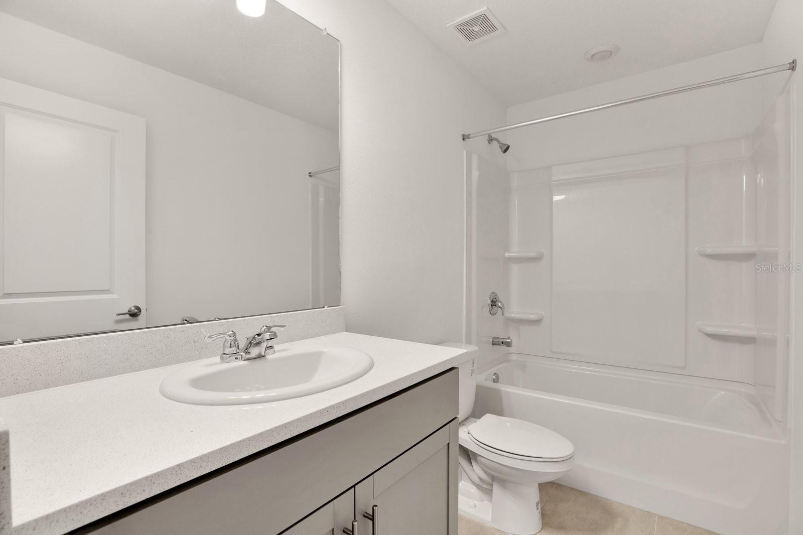 Listing photo id 23 for 2191 Hallier Cove