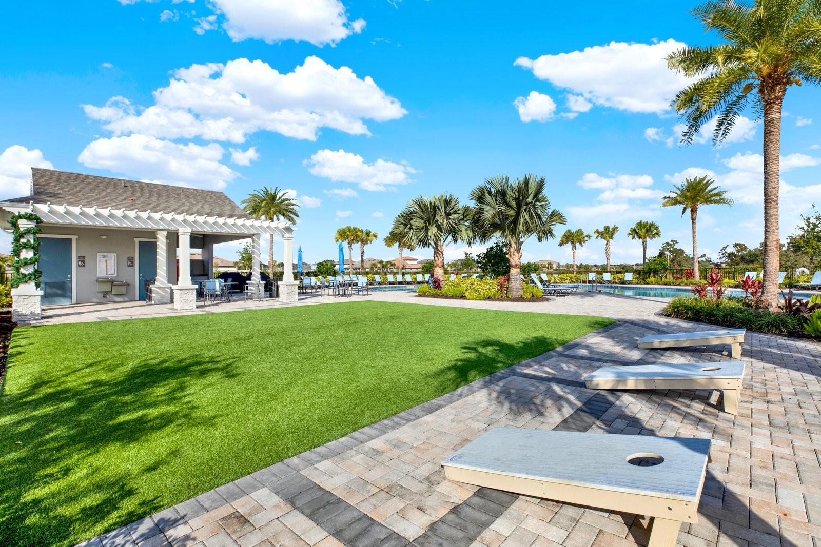 Listing photo id 27 for 2191 Hallier Cove