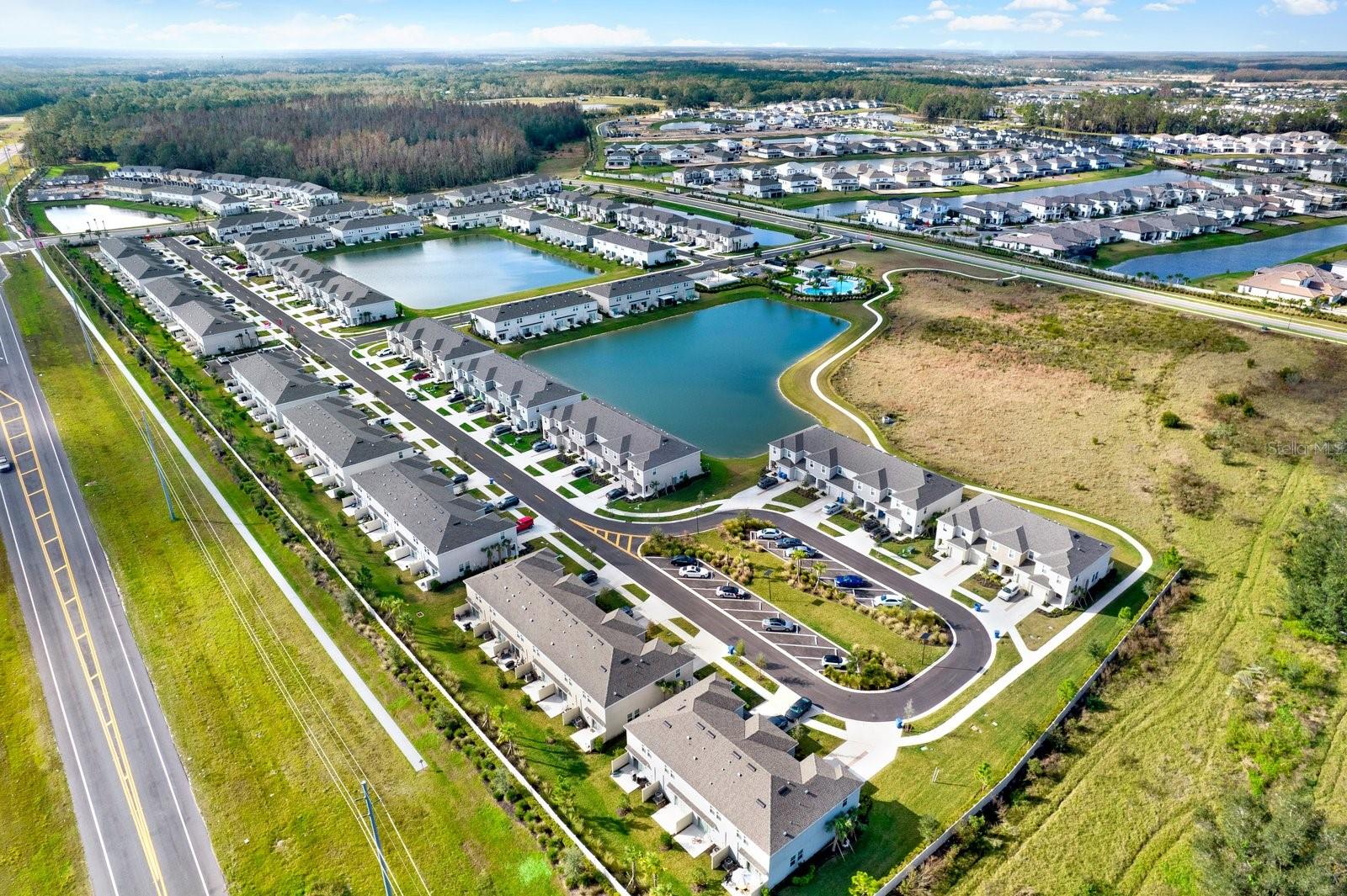 Listing photo id 37 for 2191 Hallier Cove