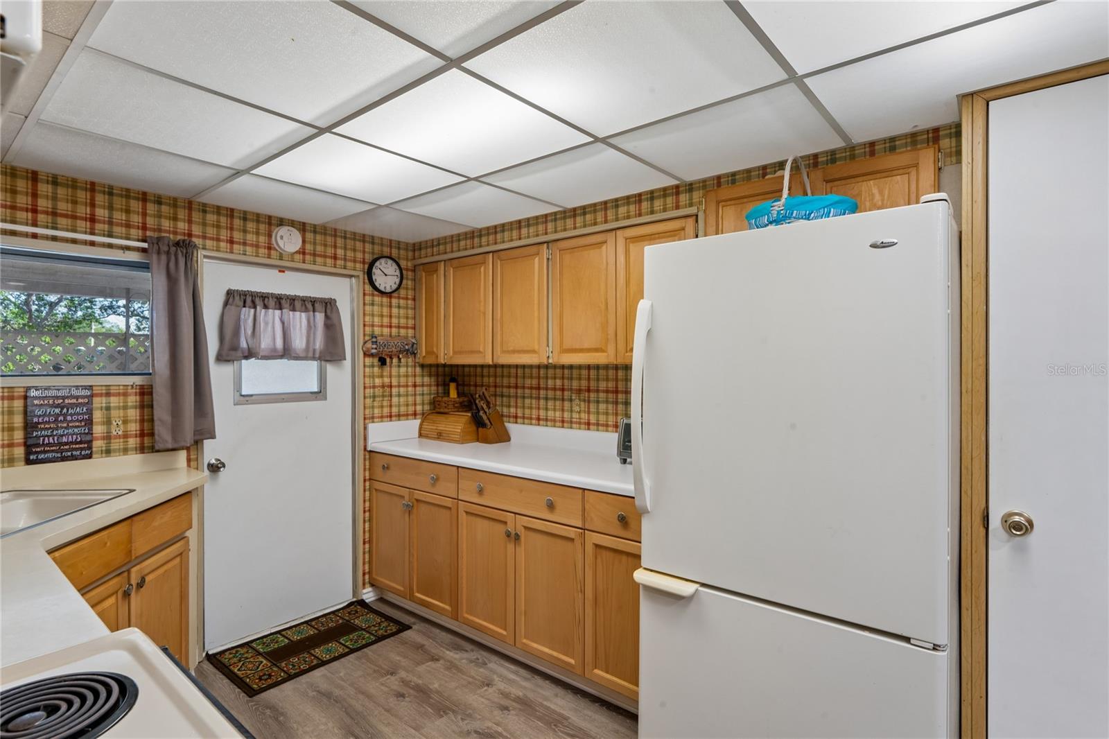 Image 7 of 60 For 8021 Western Circle Drive