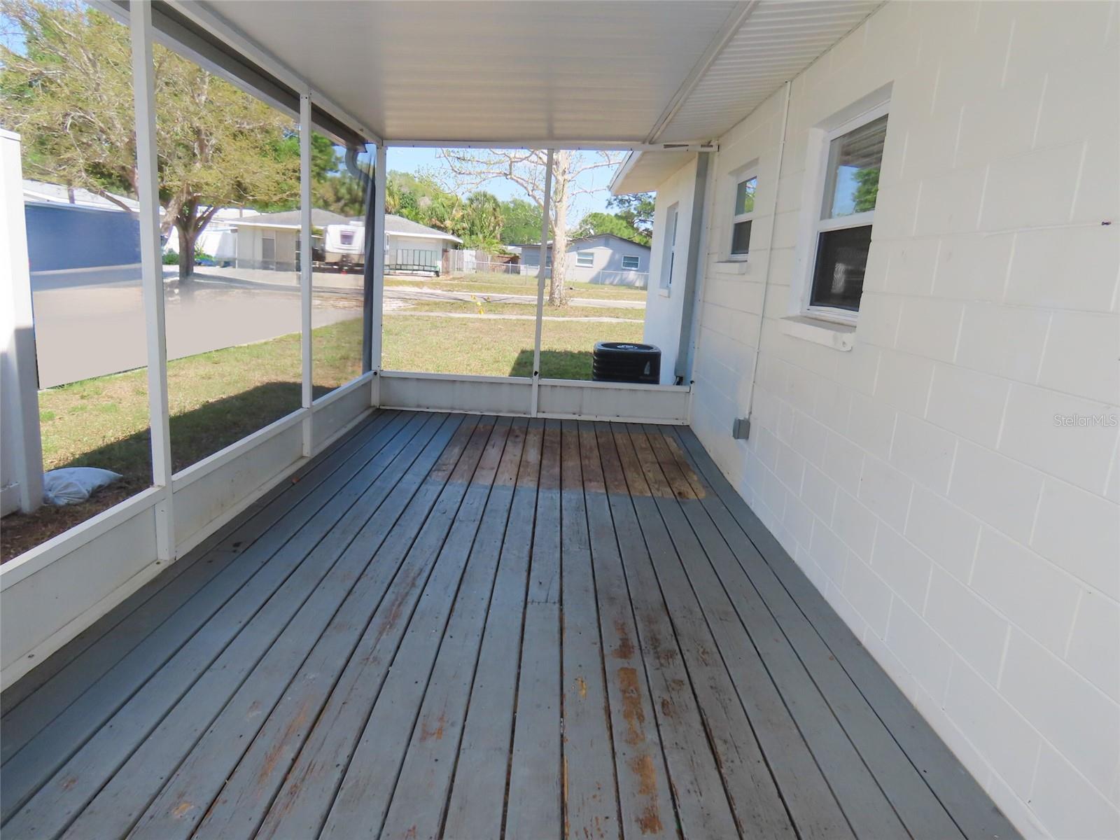 Image 12 of 27 For 8055 33rd Avenue N