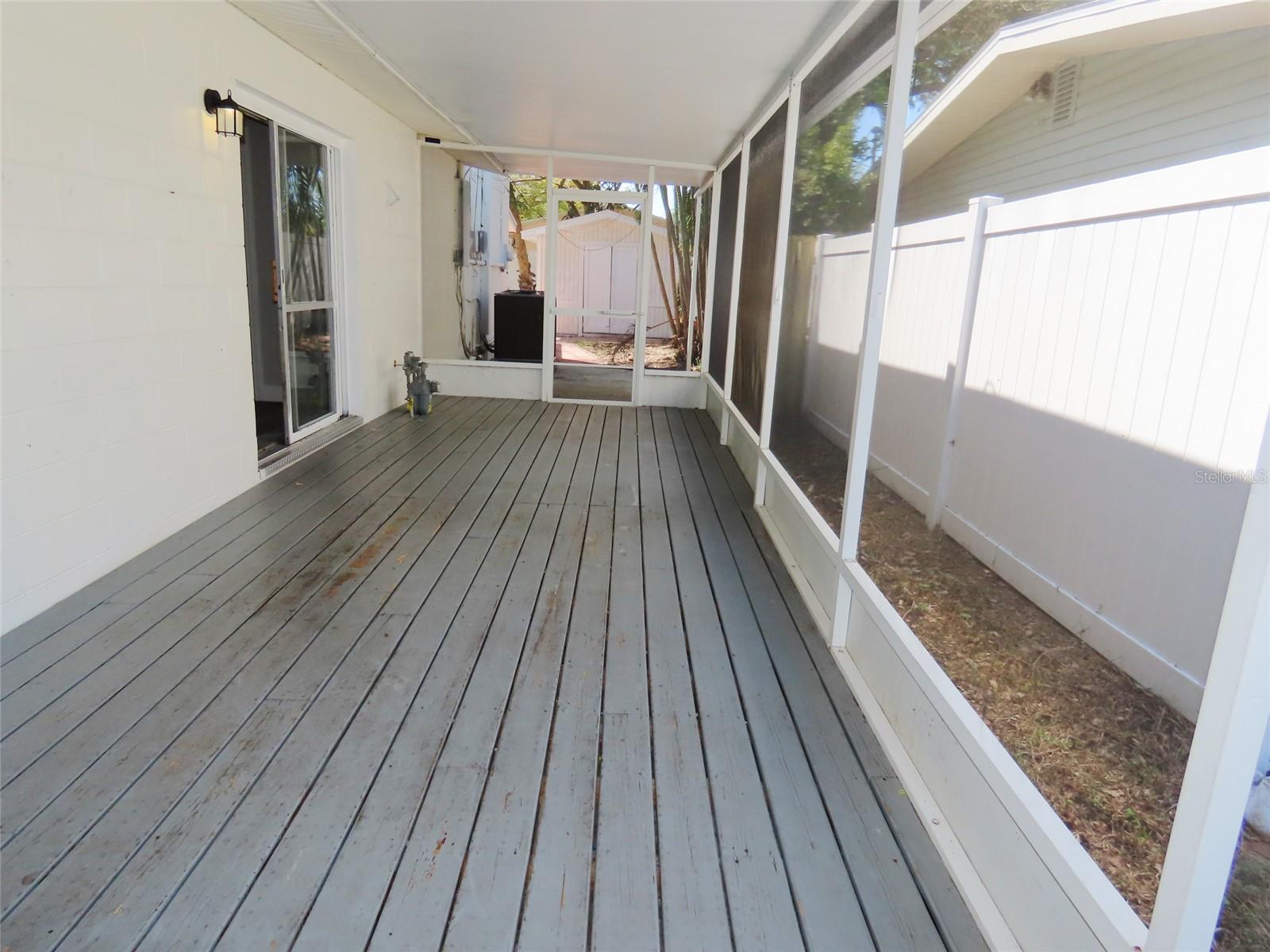 Image 13 of 27 For 8055 33rd Avenue N