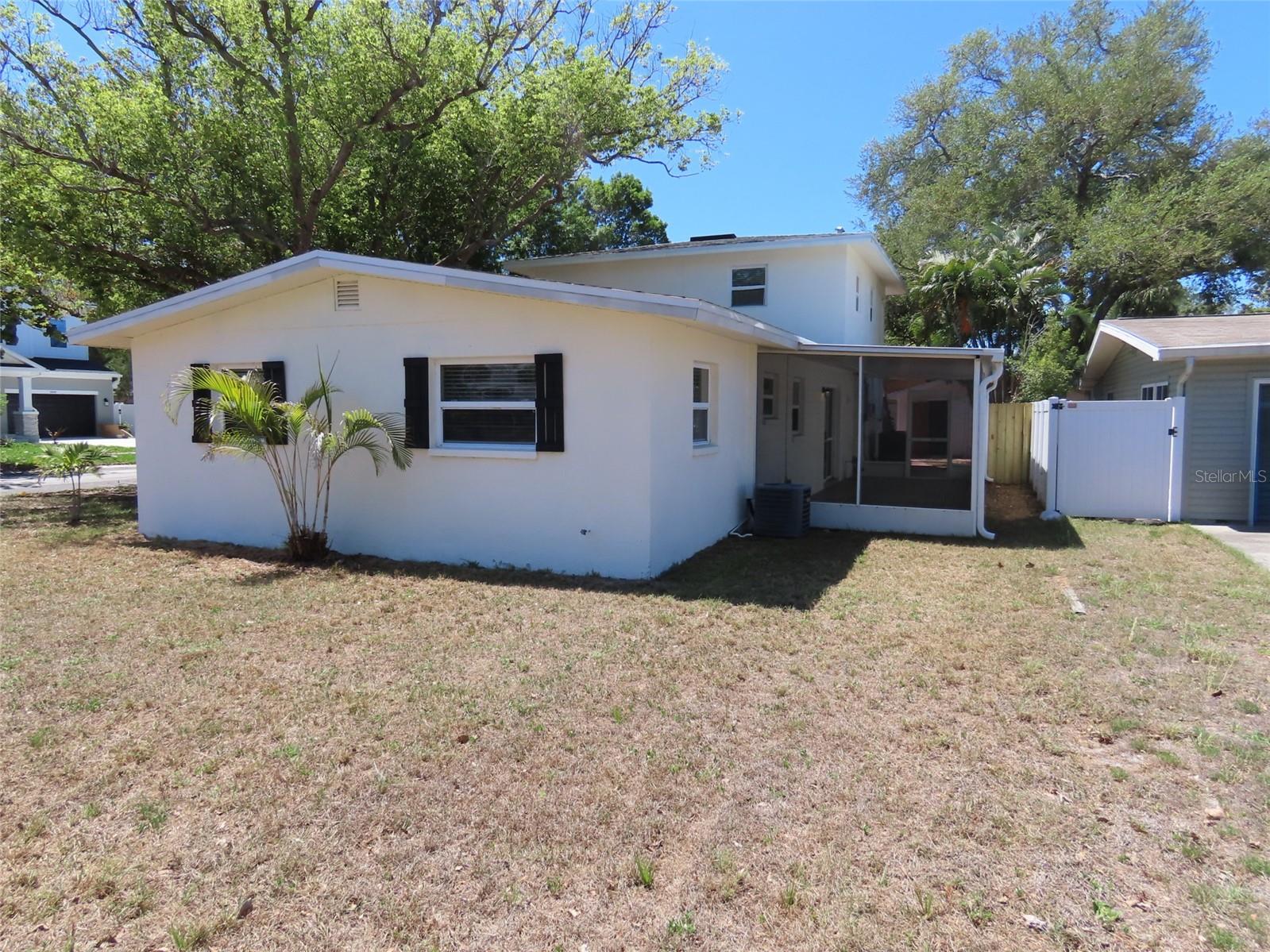 Image 6 of 27 For 8055 33rd Avenue N