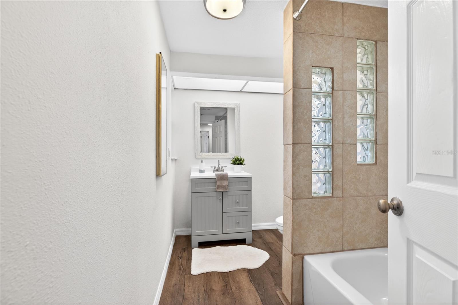 Image 15 of 57 For 1513 Piney Branch Circle