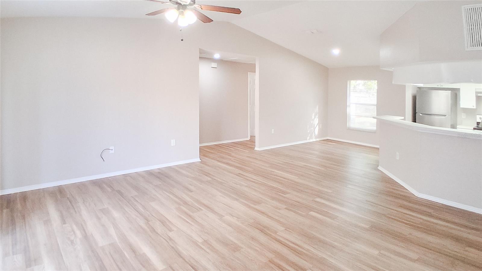 Image 3 of 17 For 4311 Thonotosassa Avenue
